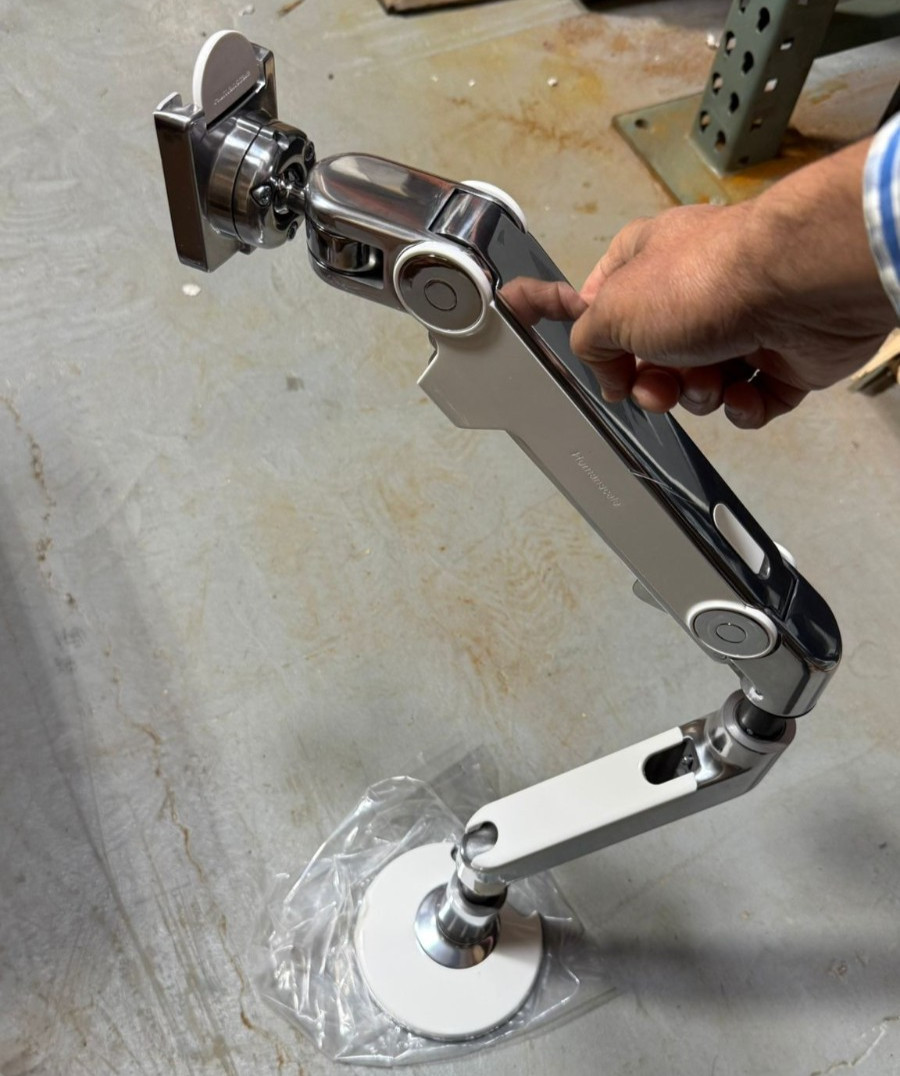 Humanscale M8 Single Monitor Arm  - Open Box