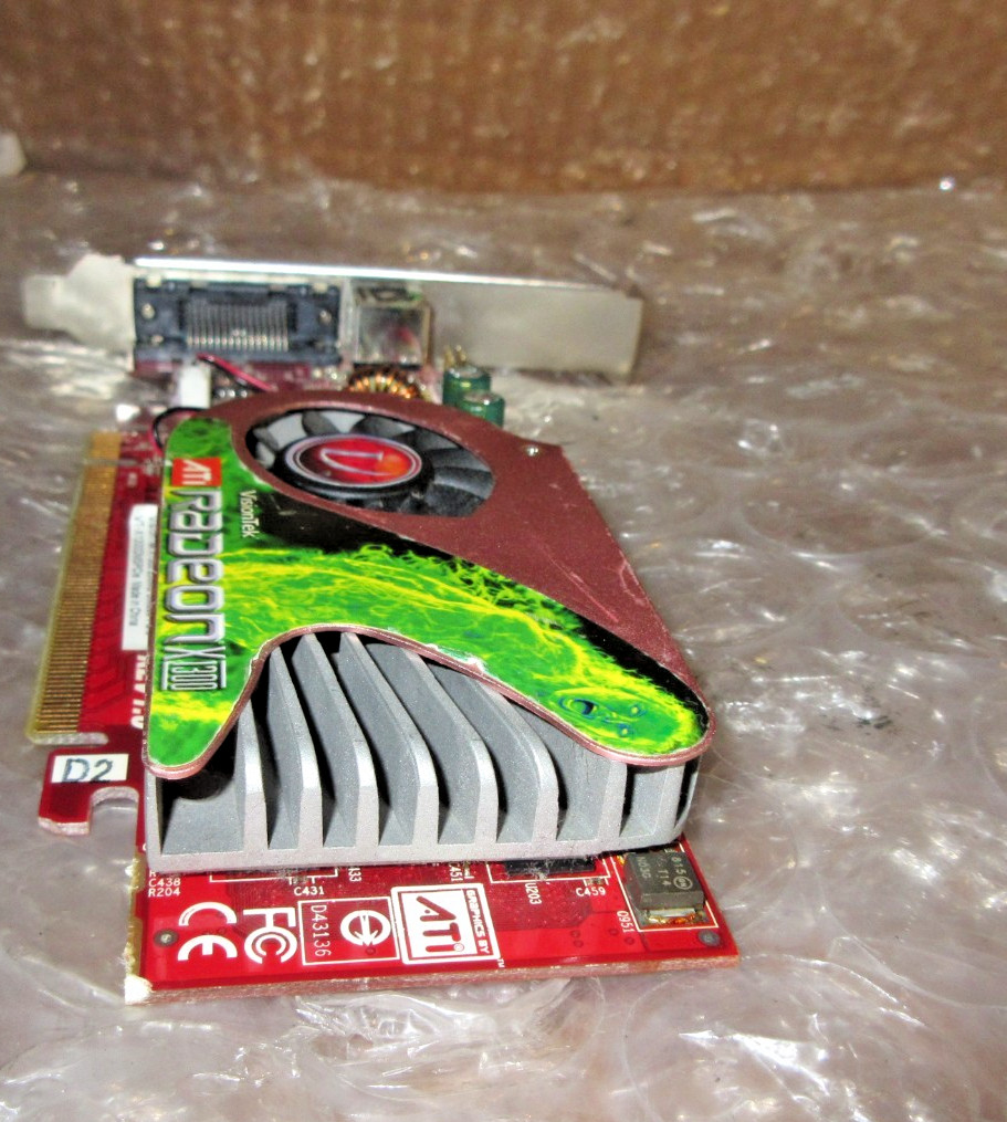 VisionTek ATI Radeon X1300 256MB PCI Graphics Card VGA S-Video Fan Heatsink