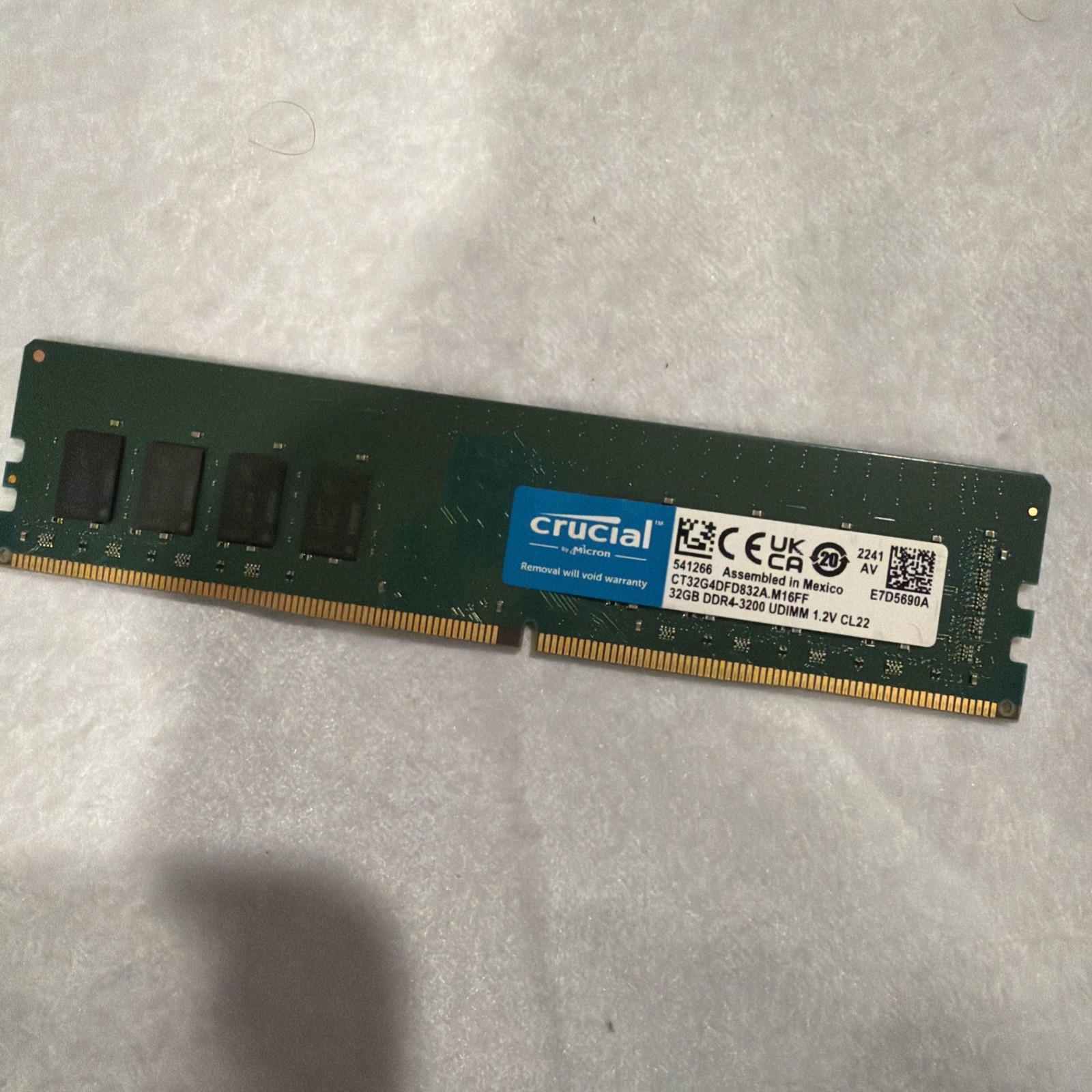 Crucial CT32G4DFD832A Memory Module - 32GB, DDR4-3200, UDIMM
