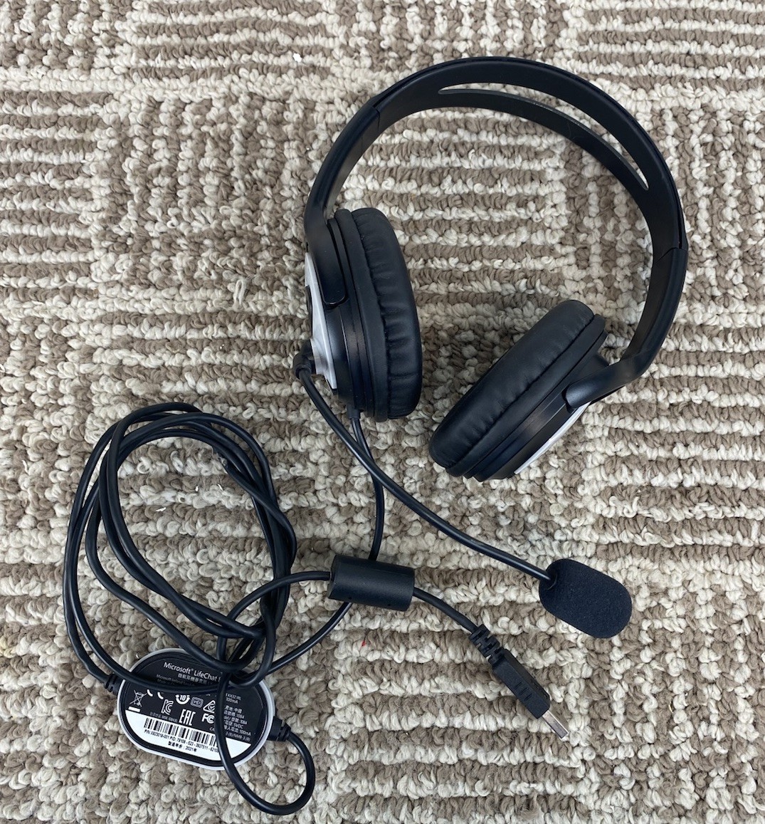 Microsoft LifeChat LX-3000 Model 1084 Wired USB Stereo Headset Black & Silver