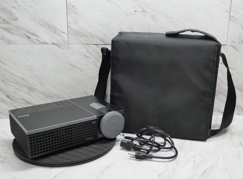 Dell 1209S DLP Projector Portable Projector 2500 ANSI Home Theater 809 HOURS