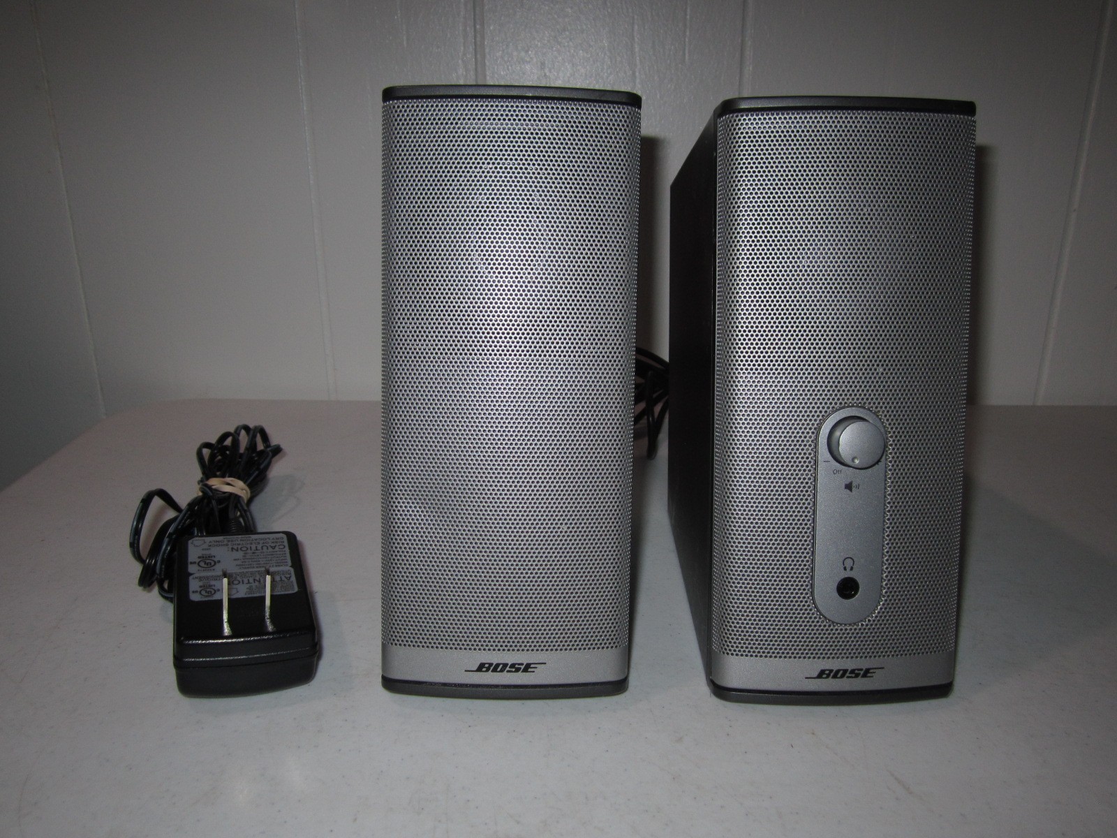 Bose Companion 2 Series II Multimedia Speaker System PC/AV Audio Desktop Silver