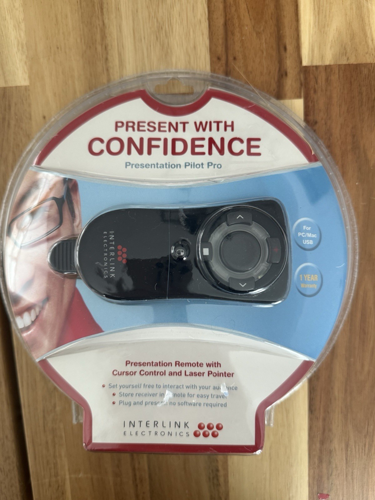New Interlink Electronics Presentation Pilot Pro wireless presentation Remote