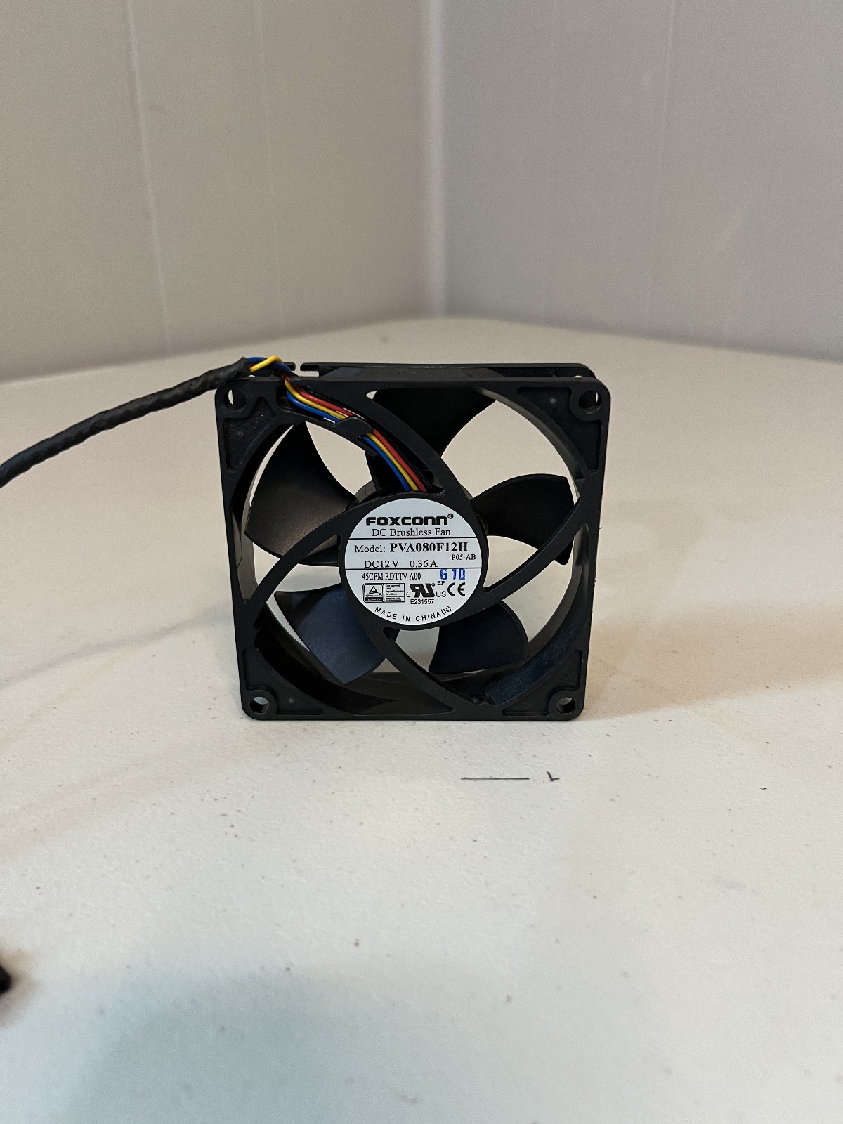 Foxconn PVA080F12H 4-wire CPU/Computer Fan 12v 80mm X 20mm