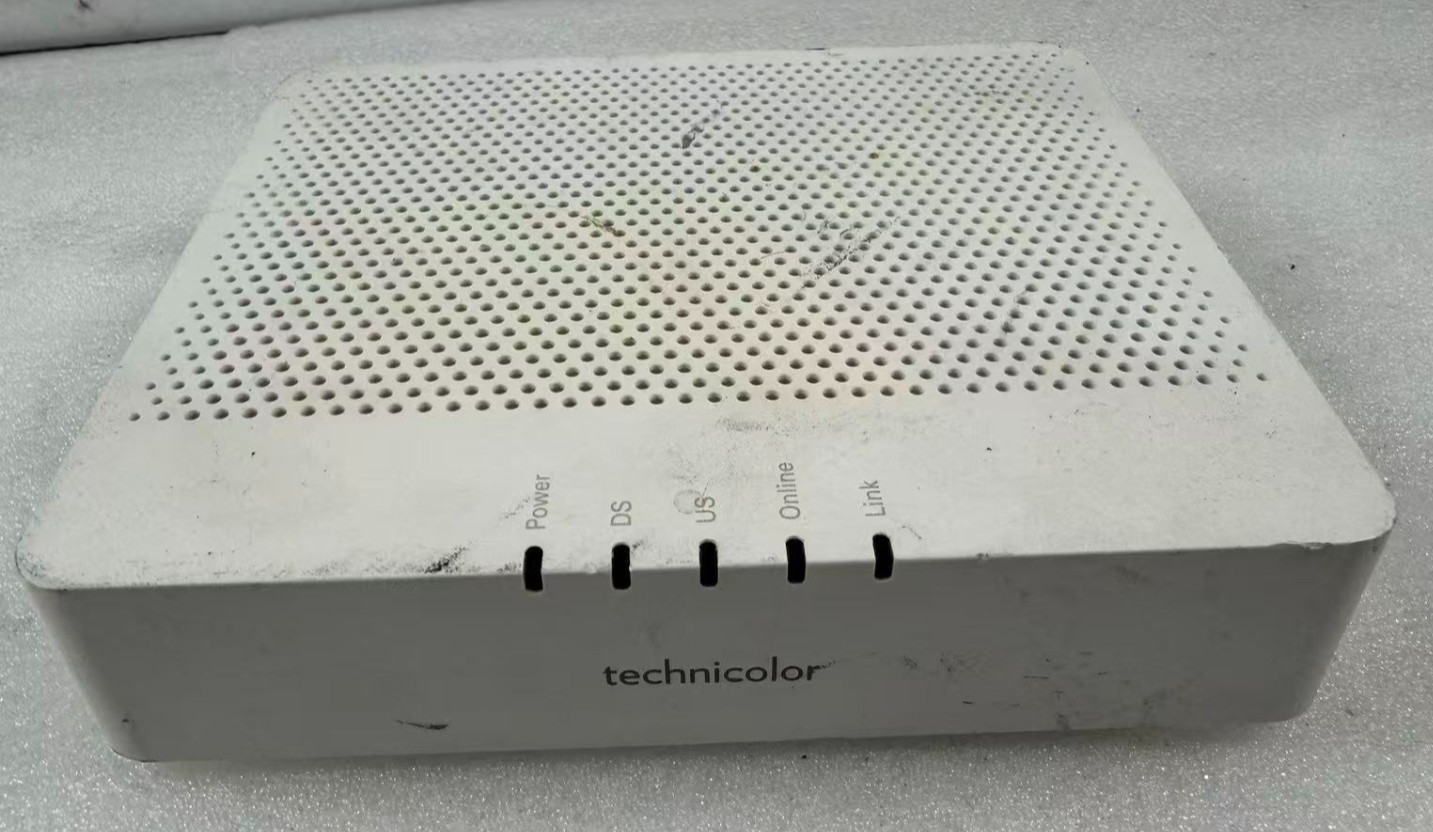 *LOT 5* TECHNICOLOR TC4400-AM Ultra Broadband Cable Modem/No Power Cord