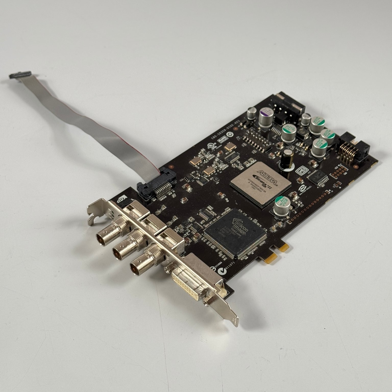 Nvidia Quadro P359 Graphics 16 SDI Option Card 3x BNC Dvi-i PNY