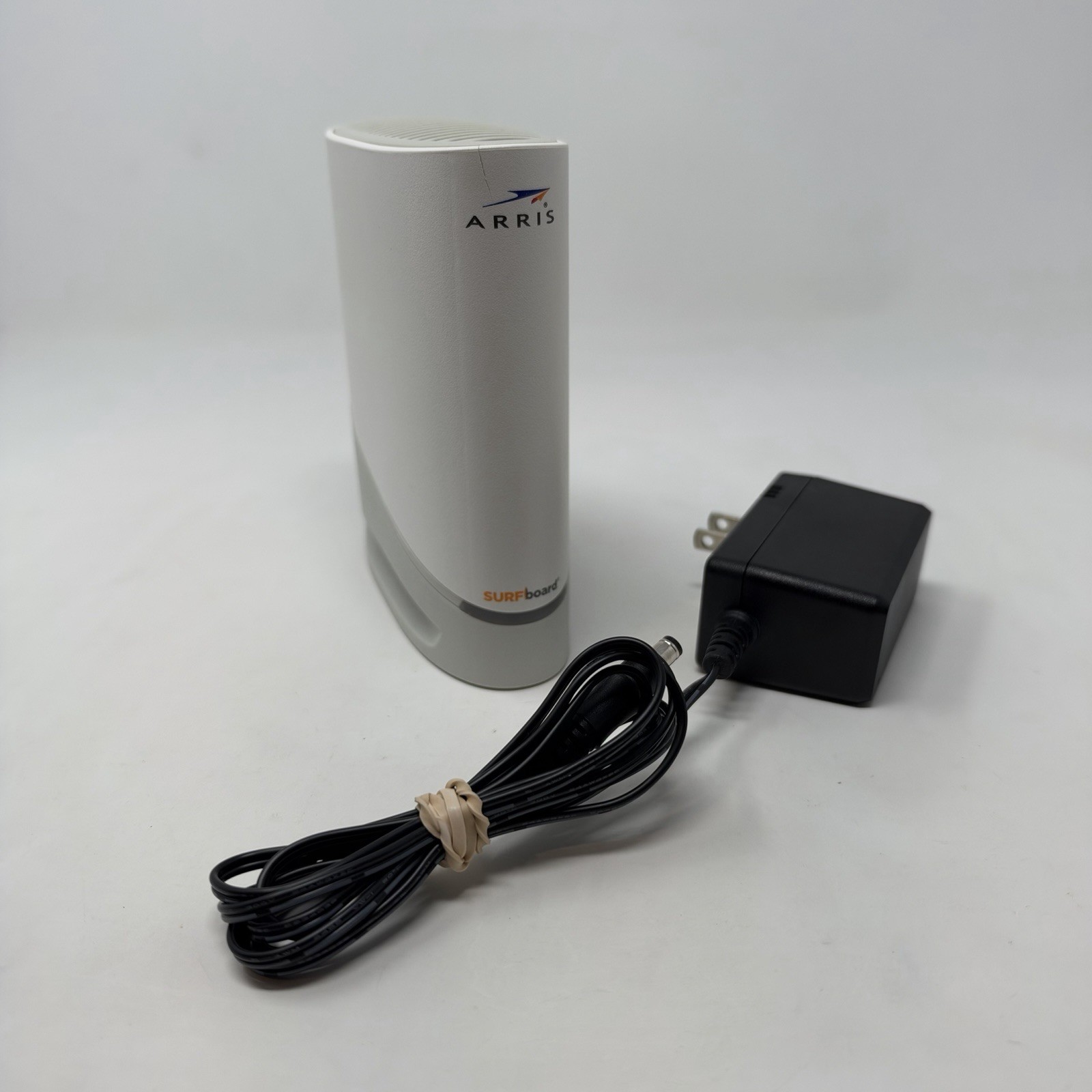 ARRIS S33 SURFboard DOCSIS 3.1 MultiGigabit Cable Modem 2.5 Gbps Ethernet Port