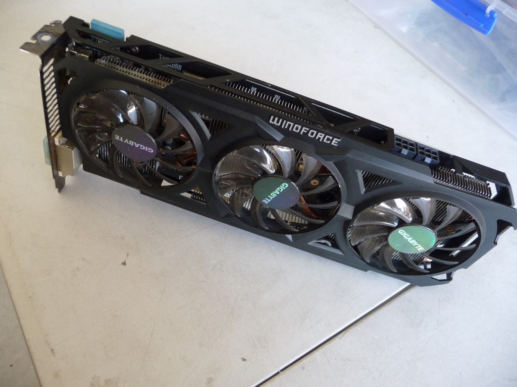 AU SELLER ATI GIGABYTE R9 270X GDDR5 OC Graphics Card GPU GV-R927XOC-4GD -TESTED