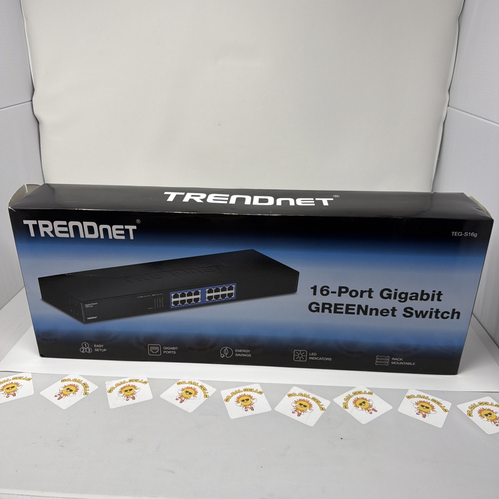 TRENDnet  (TEG-S16g) 16-Port Gigabit Rack-Mountable GREENnet Unmanaged Switch