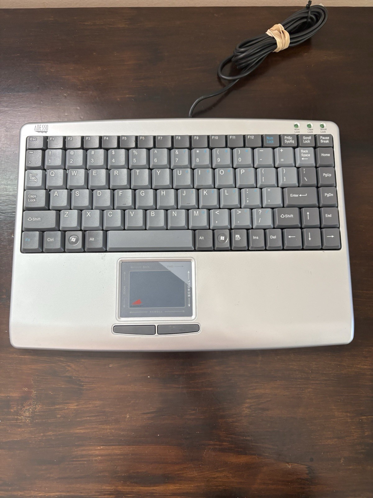 Adesso Wired Mini Touchpad USB Keyboard AKB-410US