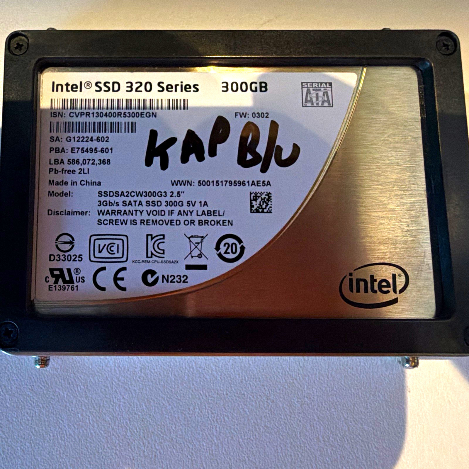 Intel SSD 320 Series 300GB 2.5 SATA II SSD SSDSA2CW300G3 Solid State Drive