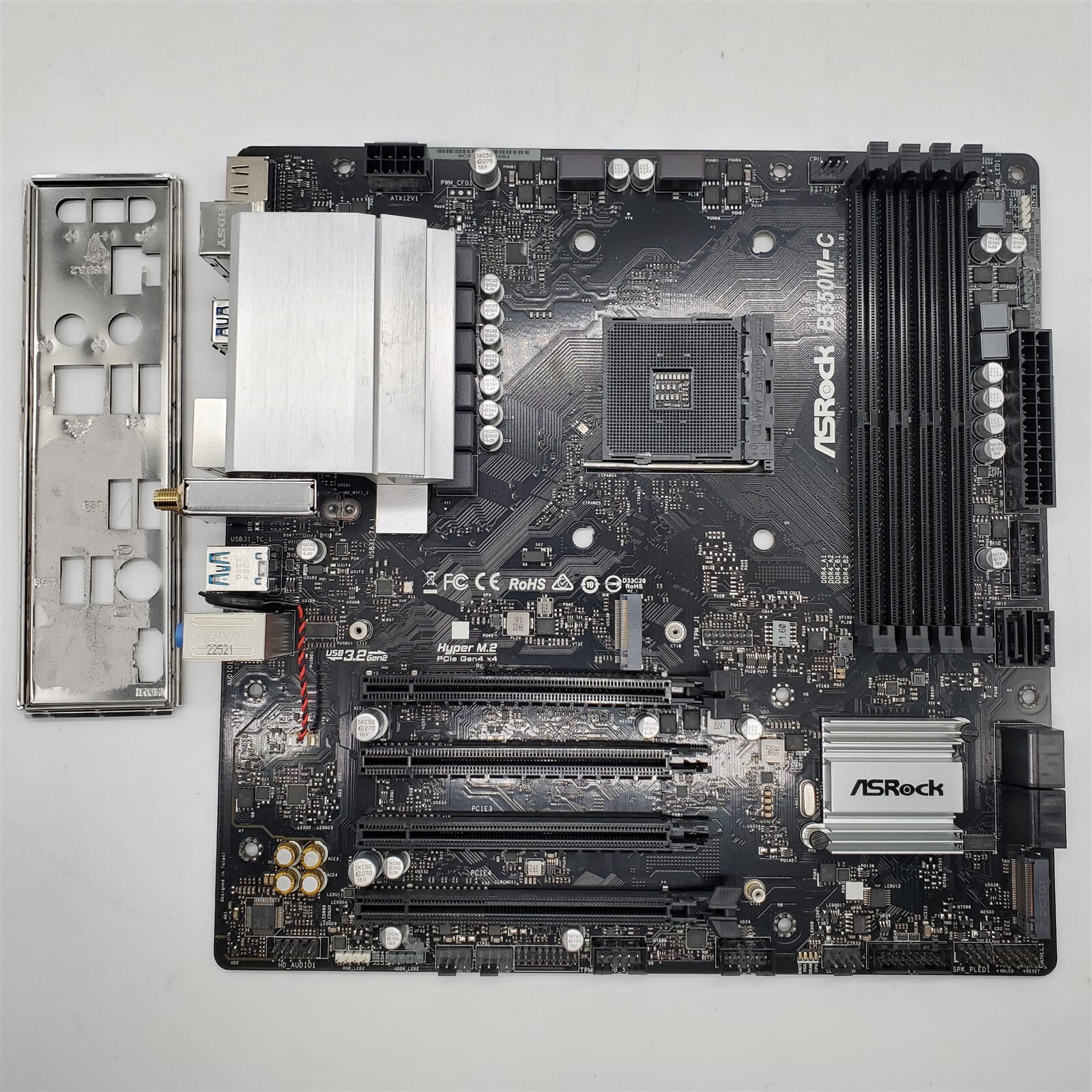 ASRock B550M-C micro ATX Motherboard AMD Socket AM4 DDR4 HDMI WIFI