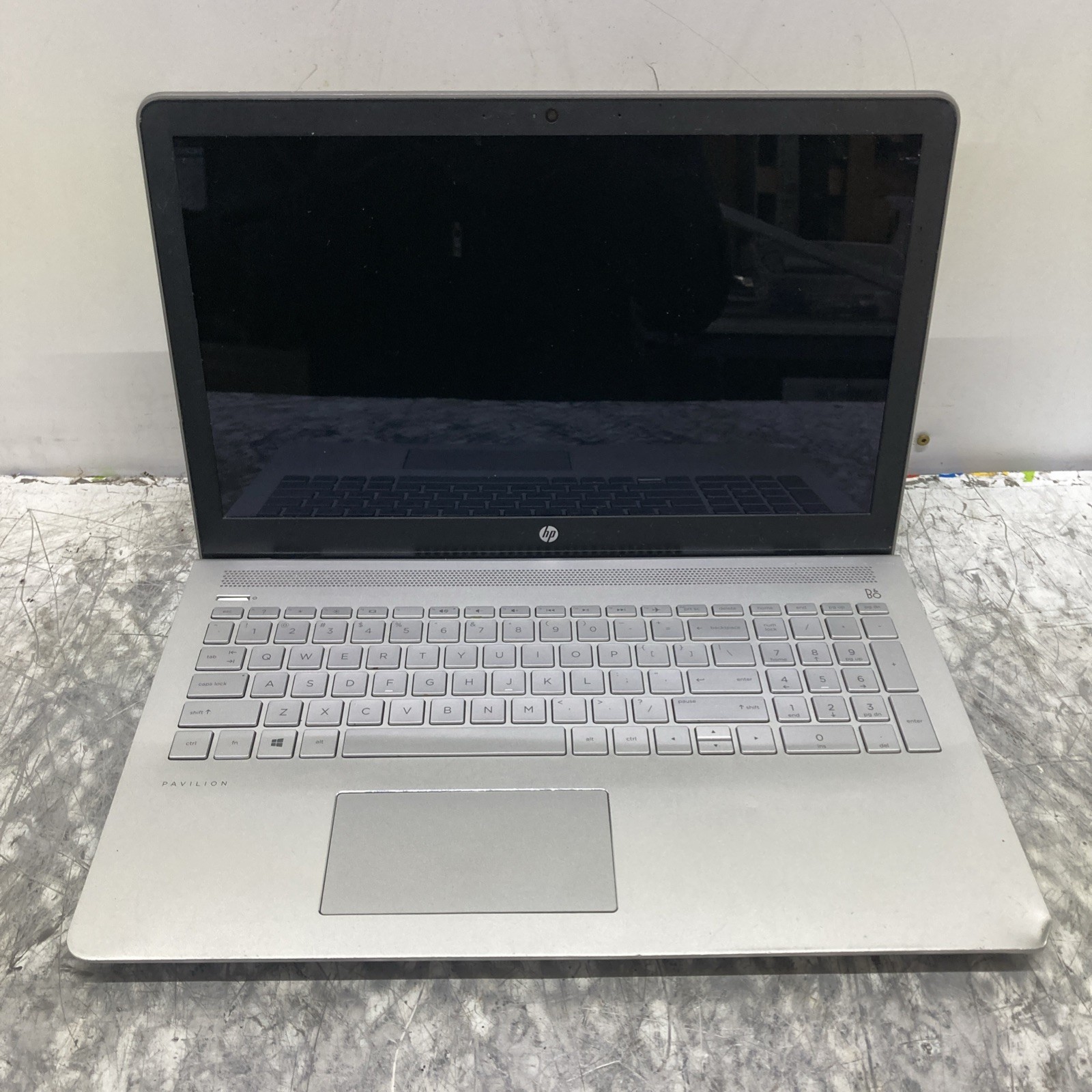 HP Pavilion 15-cd0xx A12-9720P RADEON R7 2.7GHz 8GB RAM no HDD Boot to BIOS