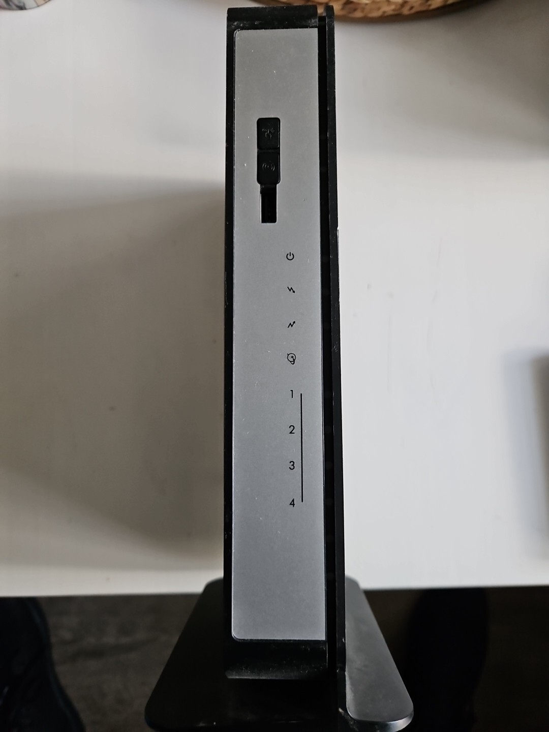 Netgear N450 340 Mbps 4-Port 10/100 Wireless N Router (N450-100NAS)