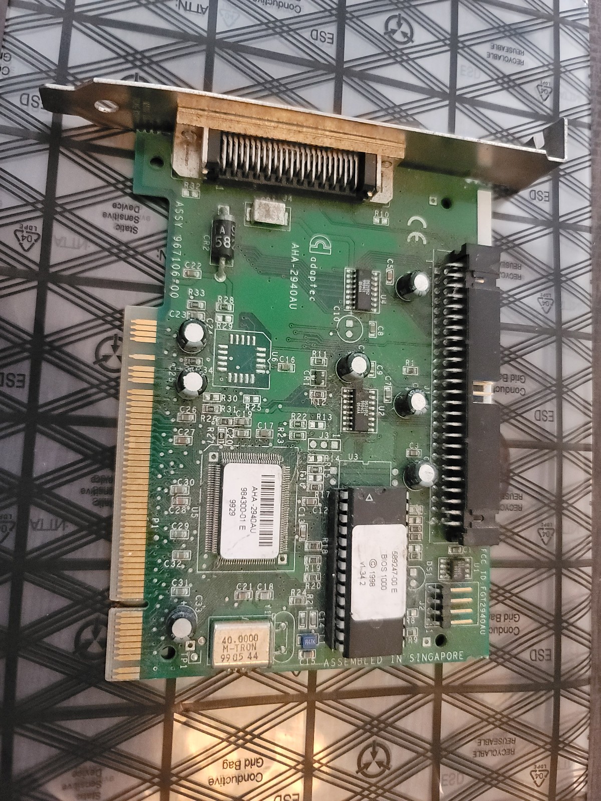 ADAPTEC AHA-2940AU ULTRA-SCSI 50-PIN INTERFACE CONTROLLER CARD 589247-00