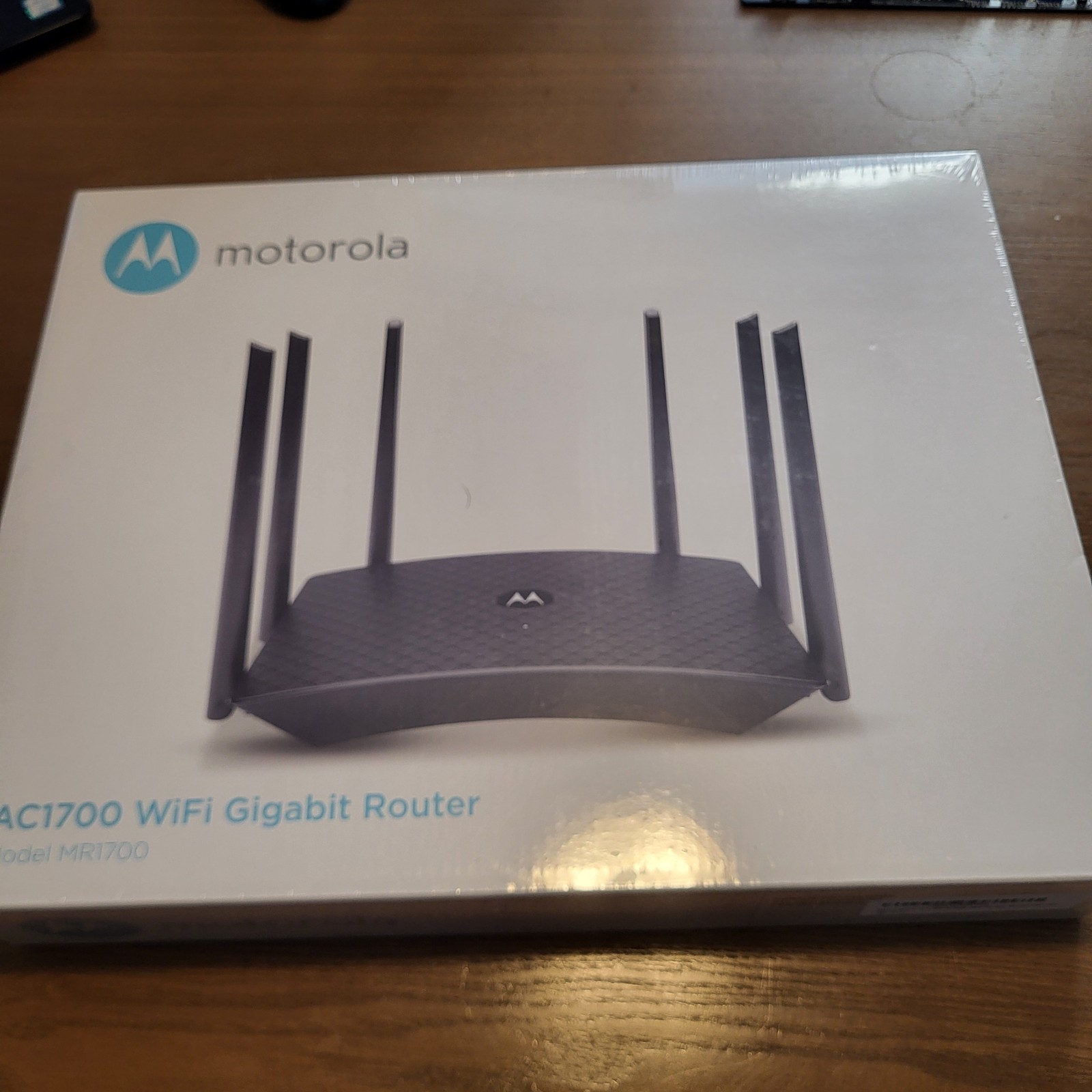 Motorola Ac1700 Dual-band WiFi Gigabit Router With Extended Range Model Mr1700