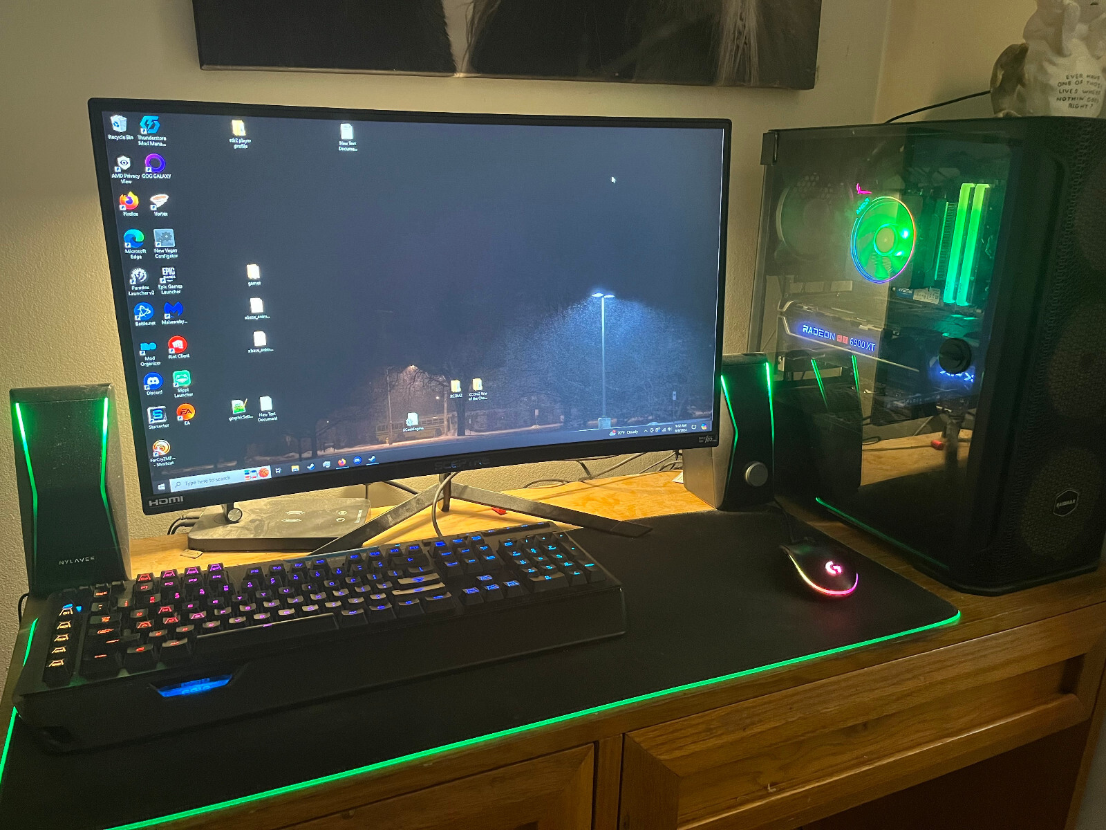 Full Gaming Computer, Used, Great Condition, AMD 6900xt Graphics Card, Ryzen 5