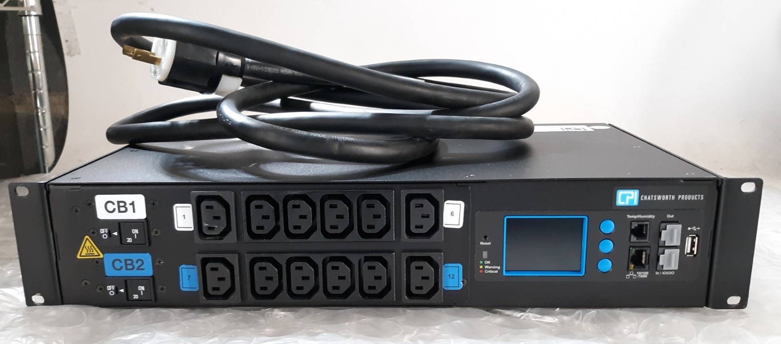 Chatsworth P3-5F0W1 eConnect Monitored Power Distribution Unit w/ Ears *TESTED*