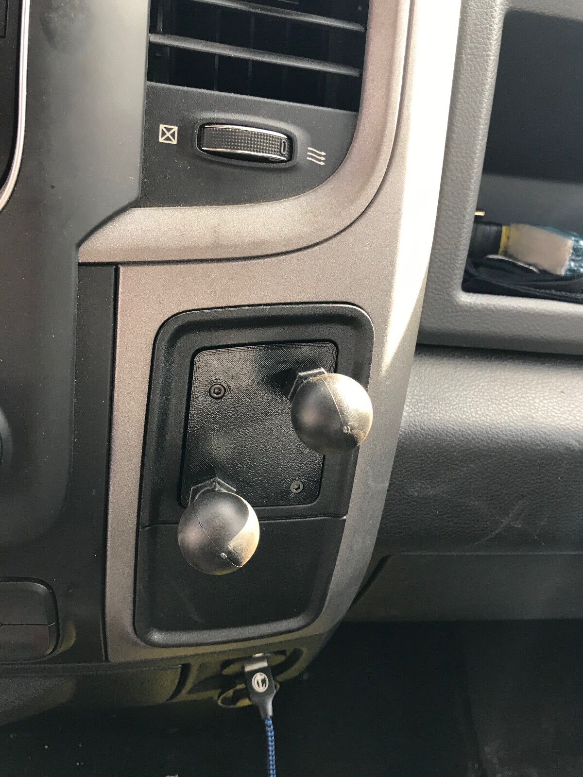 "Cubby" Dash Mount Base w/two 1" Balls, for Dodge & RAM Trucks