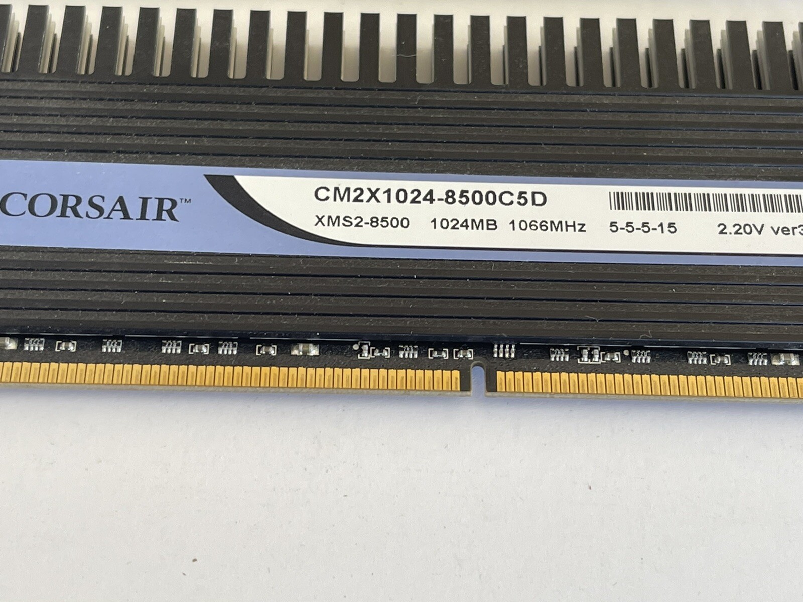 CORSAIR DOMINATOR 1GB XMS2-8500 1024MB COMPUTER RAM CM2X1024-8500C5D 2.20v V3.1