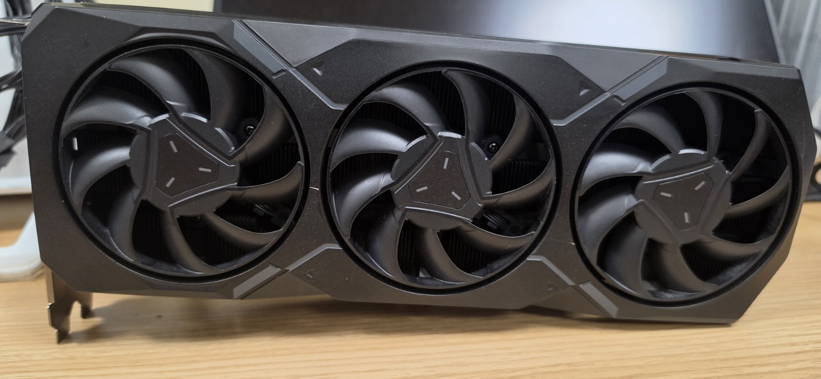 AMD Radeon RX 7900 XT 20GB GDDR6  Reference Edition GPU Video Graphics Card Al