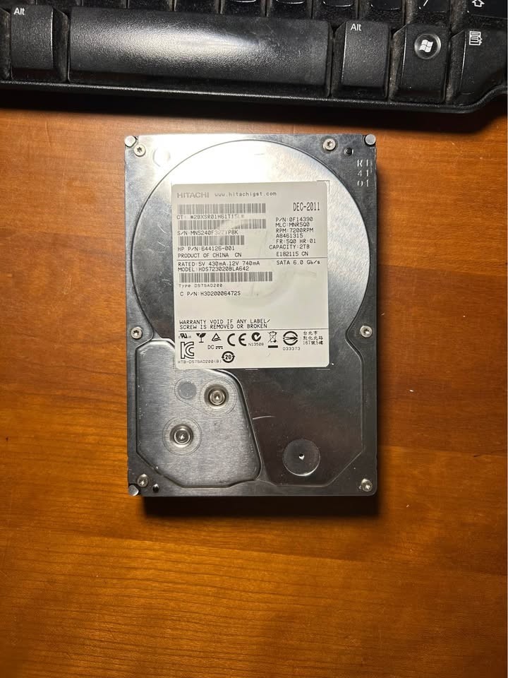 HITACHI 2TB,Internal Hard Drive,7200 RPM,3.5inch (HDS723020BLA642) Hard Drive
