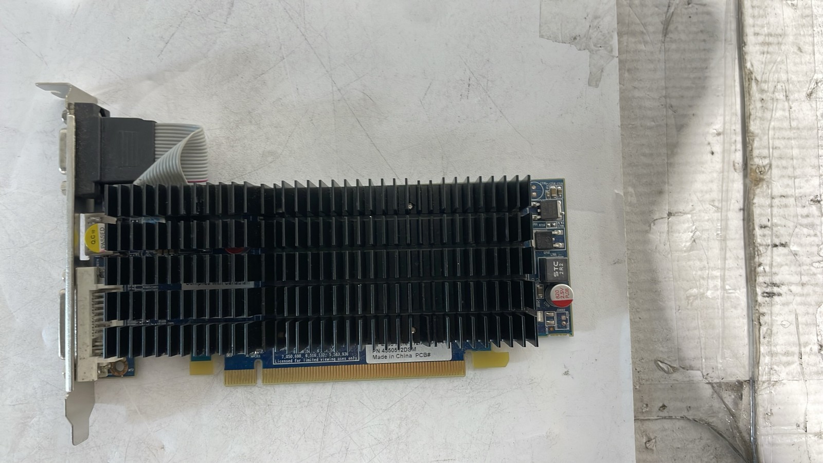 VisionTek 4350512DSM ATI Radeon HD 4350 512MB PCIe Graphics Card DVI HDMI VGA