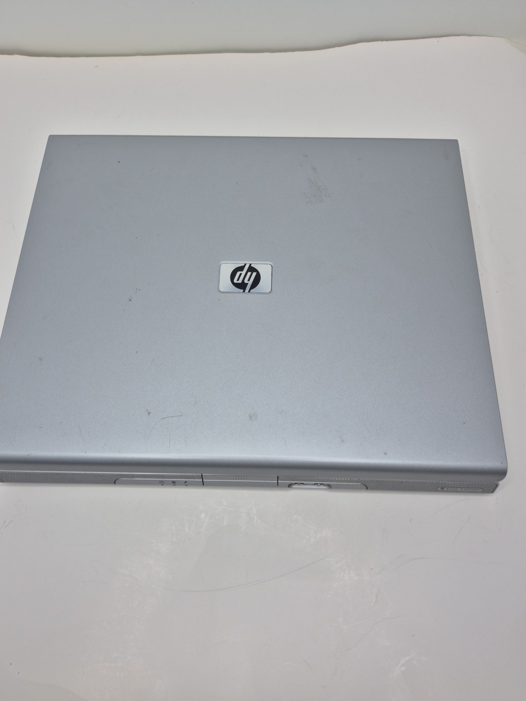 HP Pavilion Ze2000 FOR PARTS Or Repair 2004 Microsoft Power On Then Shuts Down