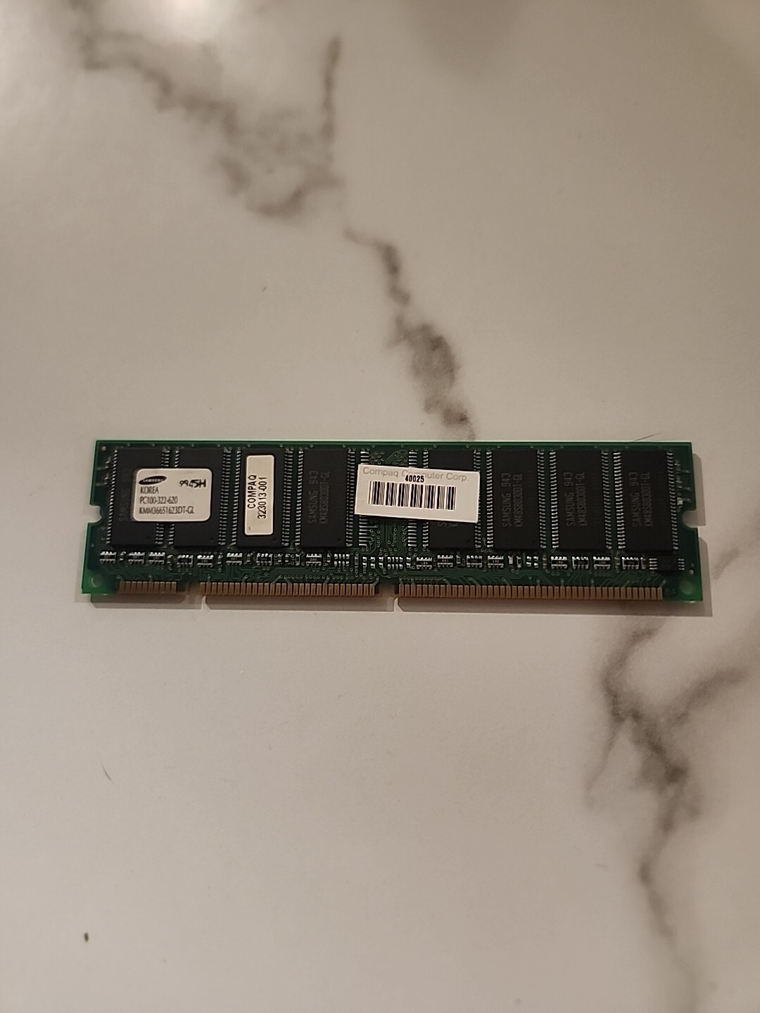 Samsung Memory PC100-322-620 KMM366S1623DT-GL (KOREA) 64MB