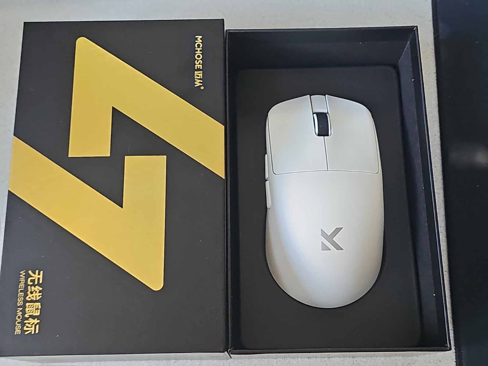 Great QC MCHOSE L7 Pro+ Plus Superlight Wireless Gaming Mouse 8khz Sora - White