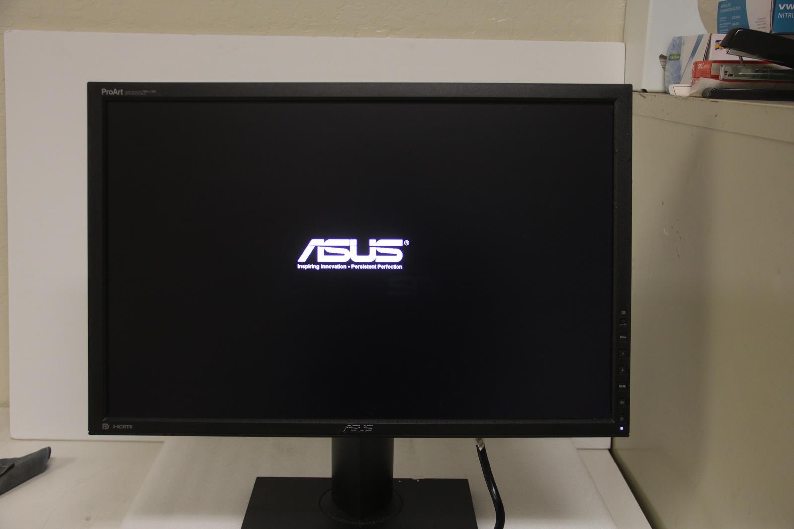 ASUS PA248 PRO ART 1900X1200 24-Inch LCD Monitor "TESTED"