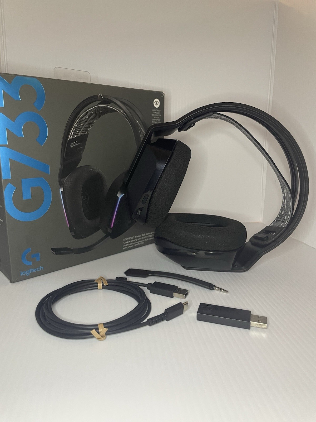Logitech G733 Lightspeed Wireless Gaming Headset, Wireless, PC, PS5, PS4,Switch