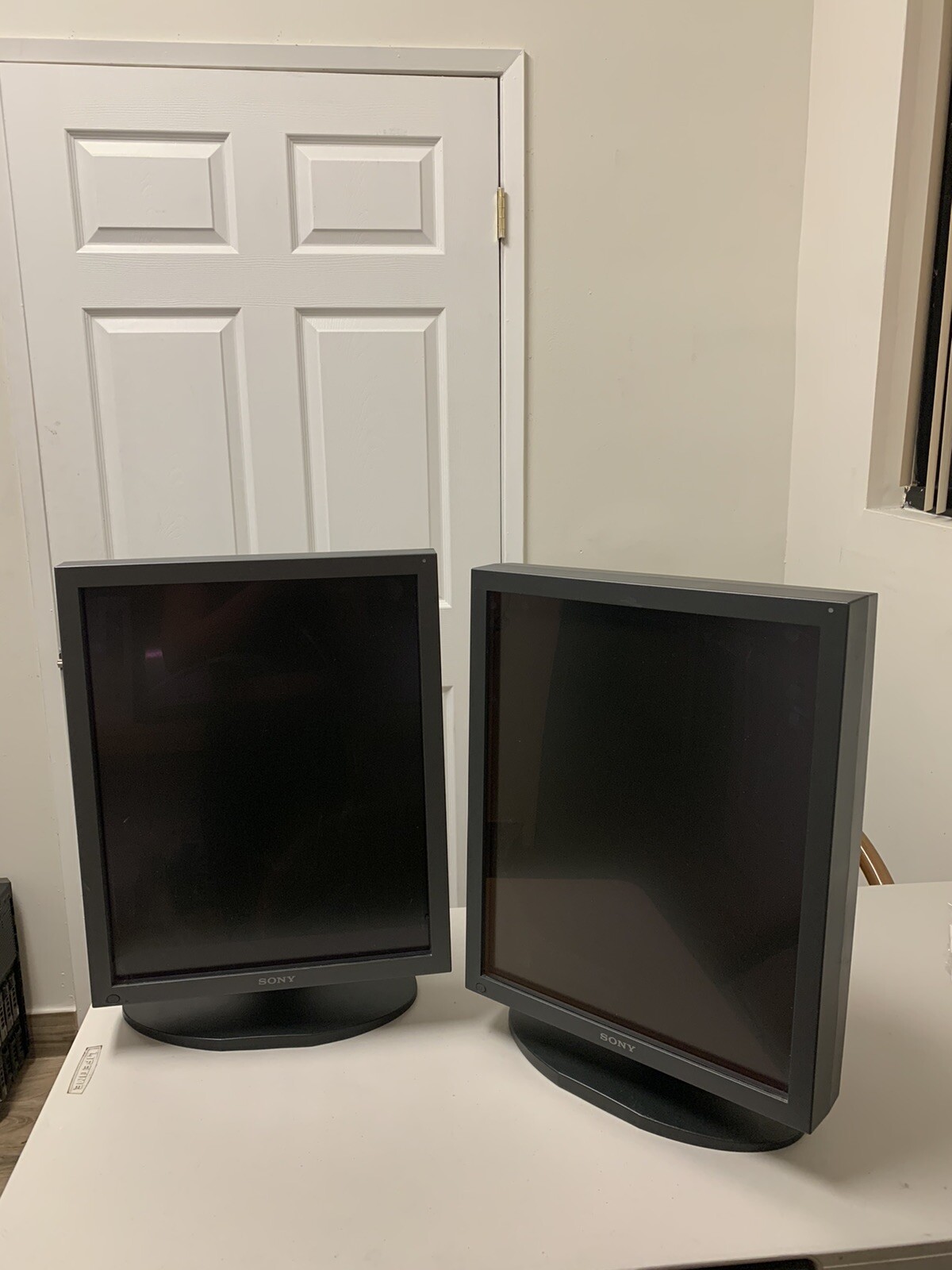 RADIOLOGY HIGH RESOLUTION MONITORS - SONY LMD-DM50 - 5 MEGAPIXEL RESOLUTION 