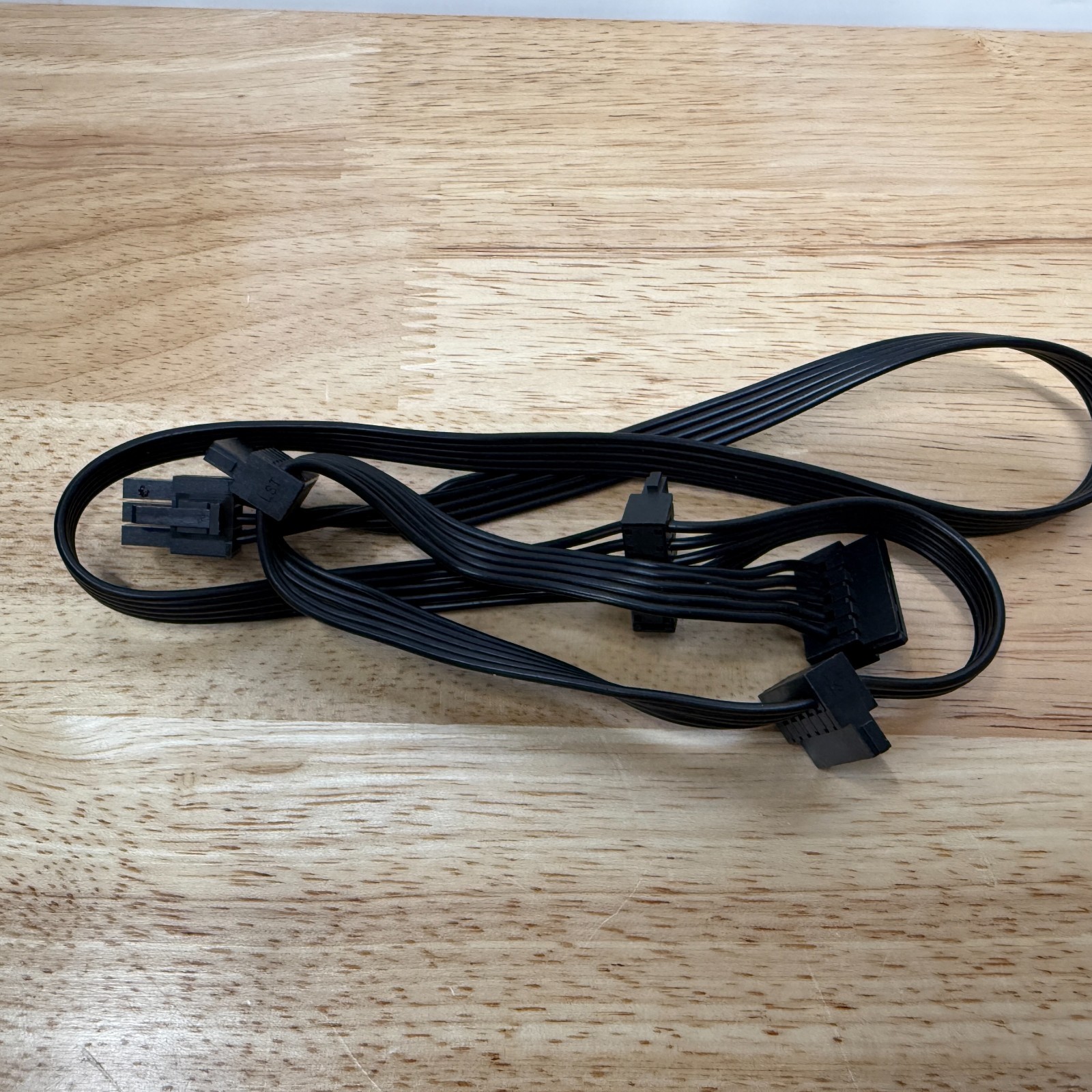 Corsair Type 4 Modular Power Supply Cable 6-Pin to 4x SATA 34-0 00665