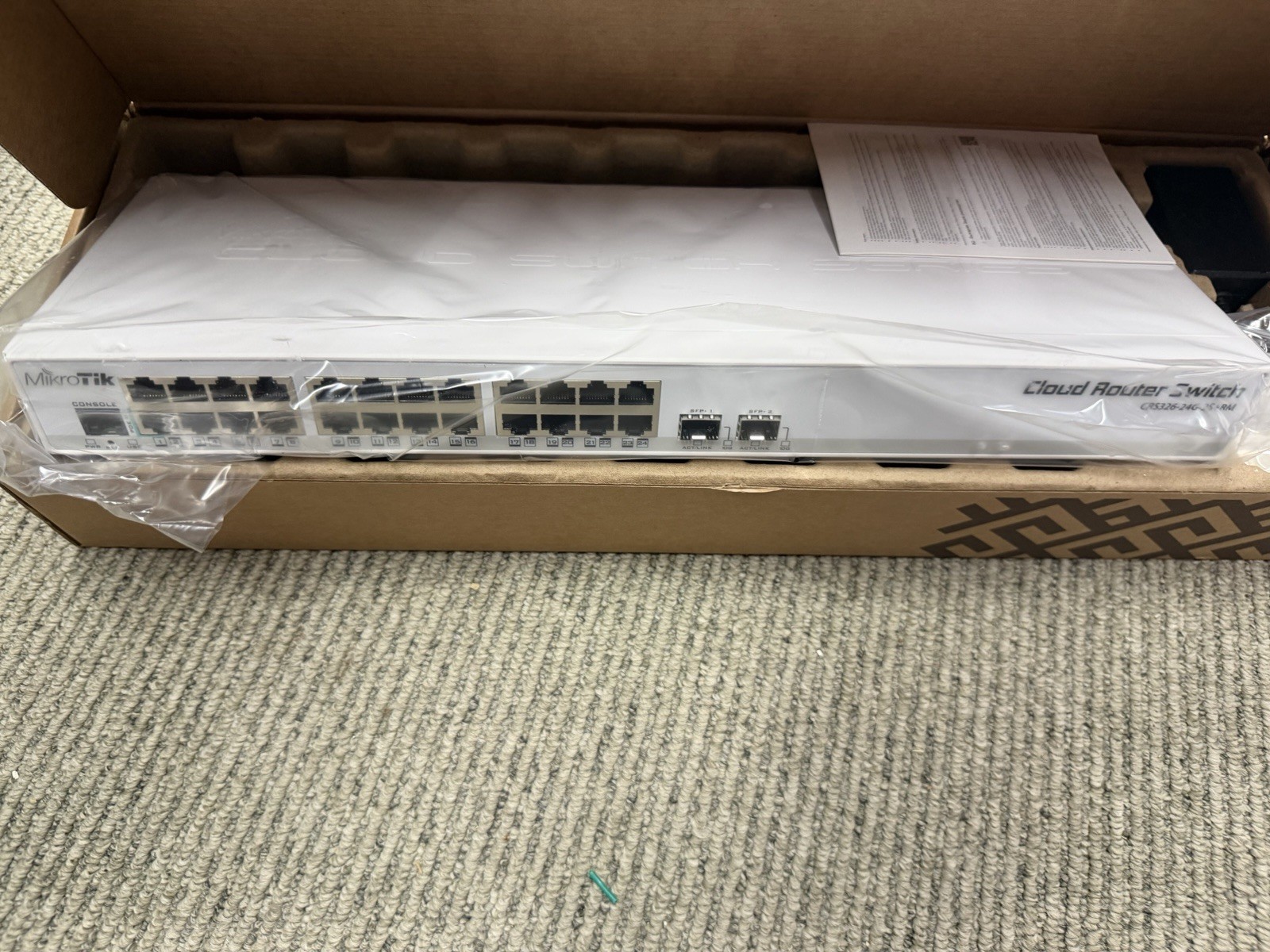 Mikrotik CRS326-24G-2S+RM Cloud Router Switch 326-24G-2S+RM 24 Gigabit port swit