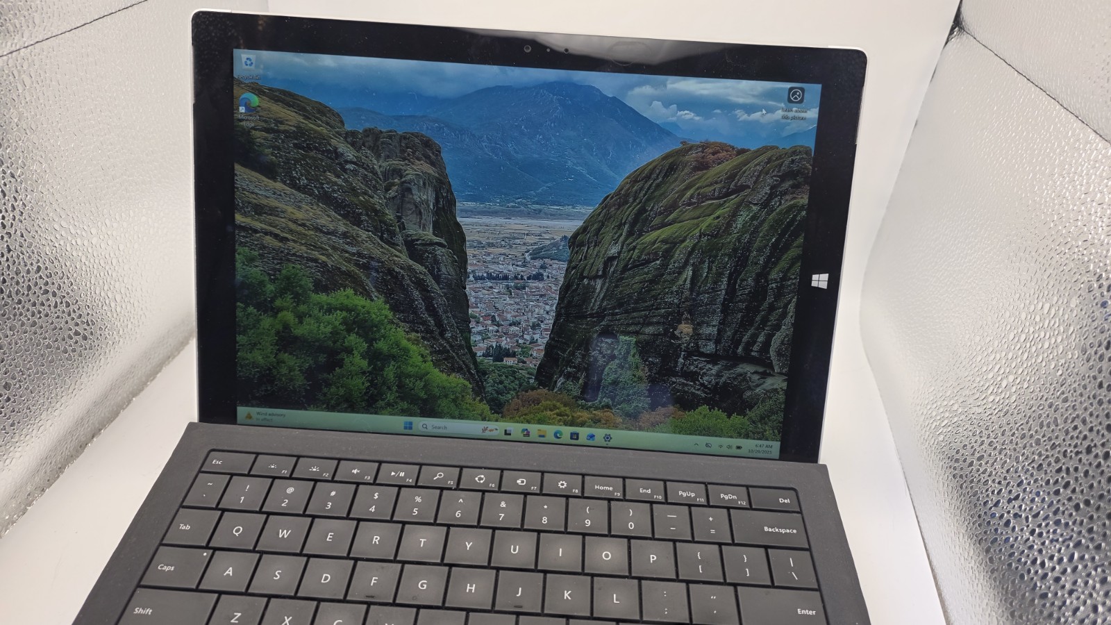 Microsoft Surface Pro 3 Intel Core i5 8GB RAM 256GB w/ backlit keyboard W11