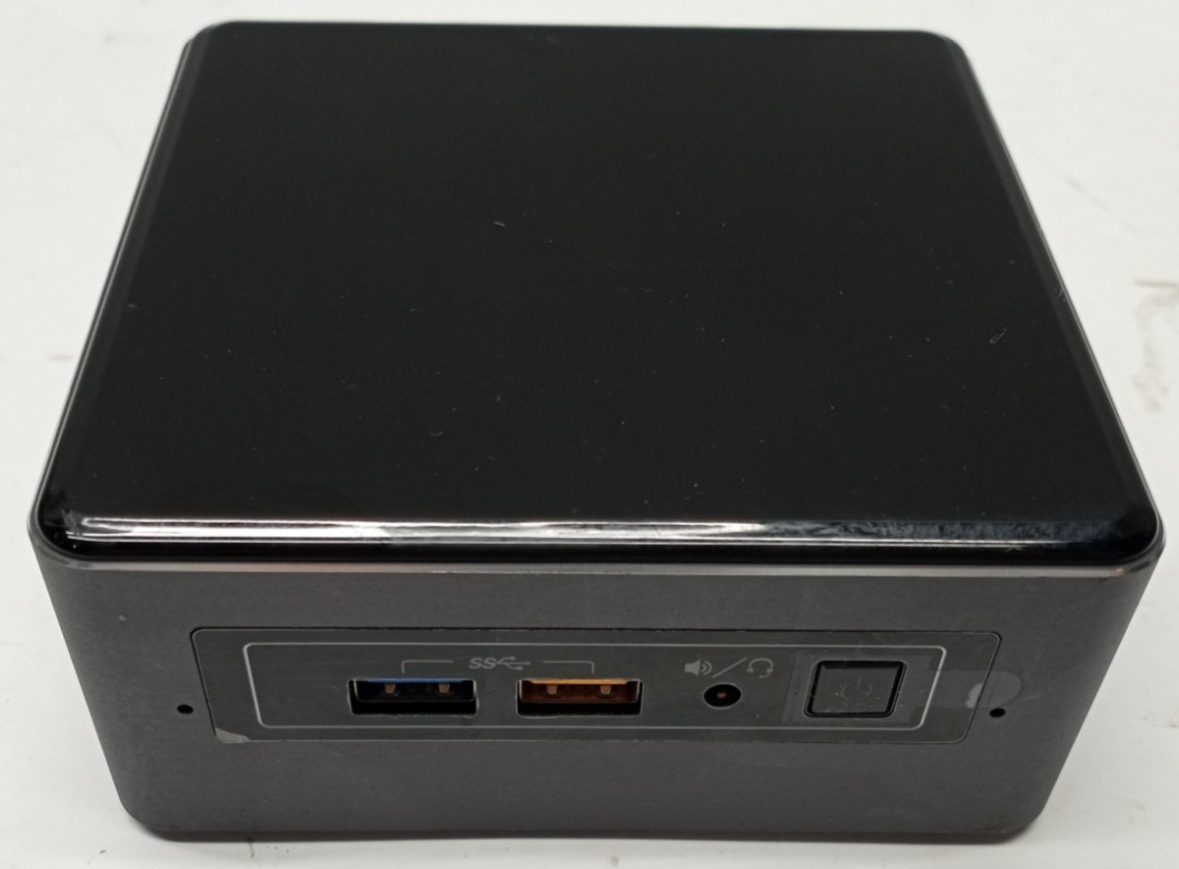 Intel NUC Mini PC NUC7i5BNH i5-7260u@2.20GHz 8GB RAM 256GB NVMe No OS KD368