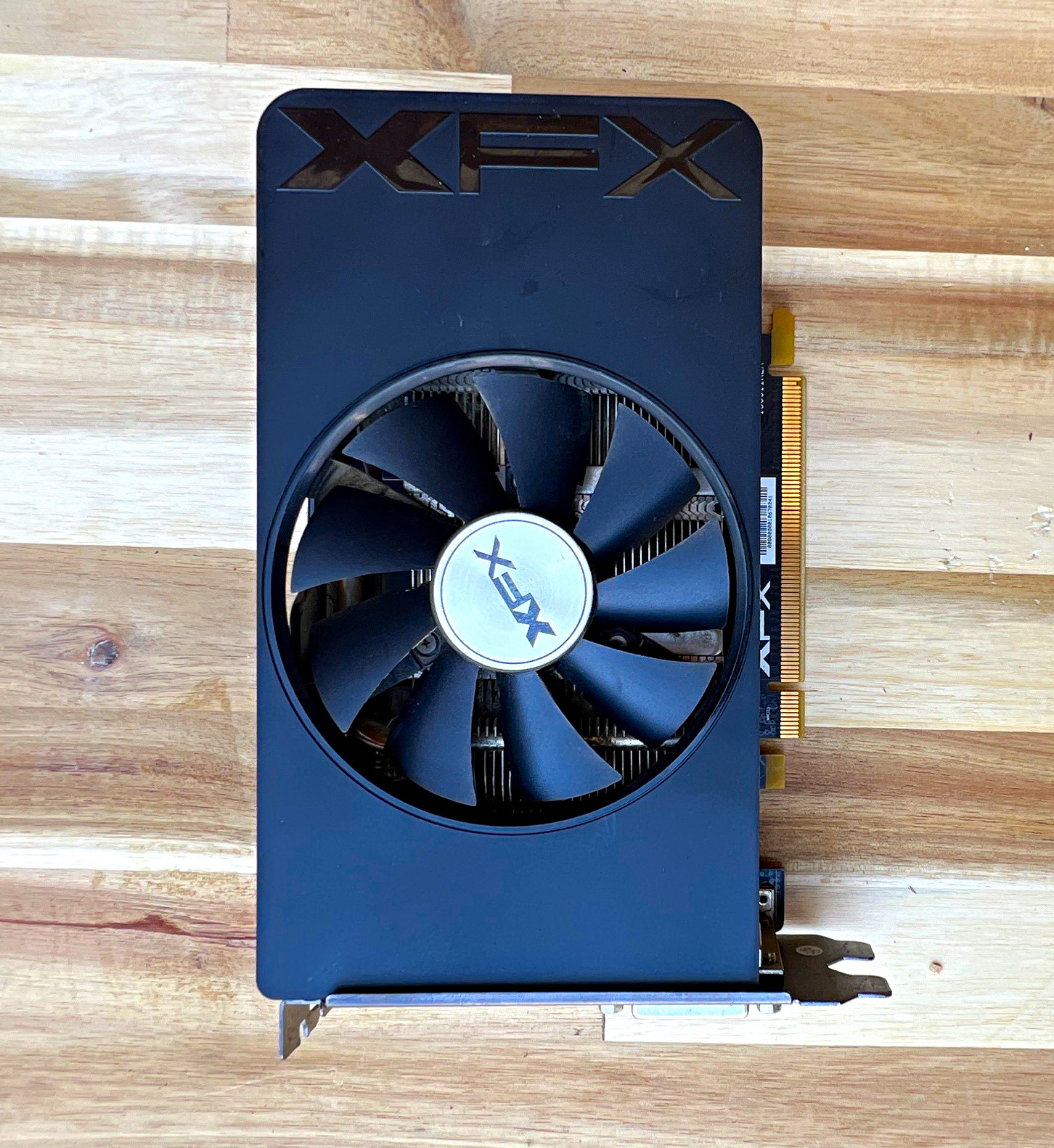 XFX AMD Radeon PCIe x16 Multi-Monitor 6-Pin DVI-D HDMI DisplayPort