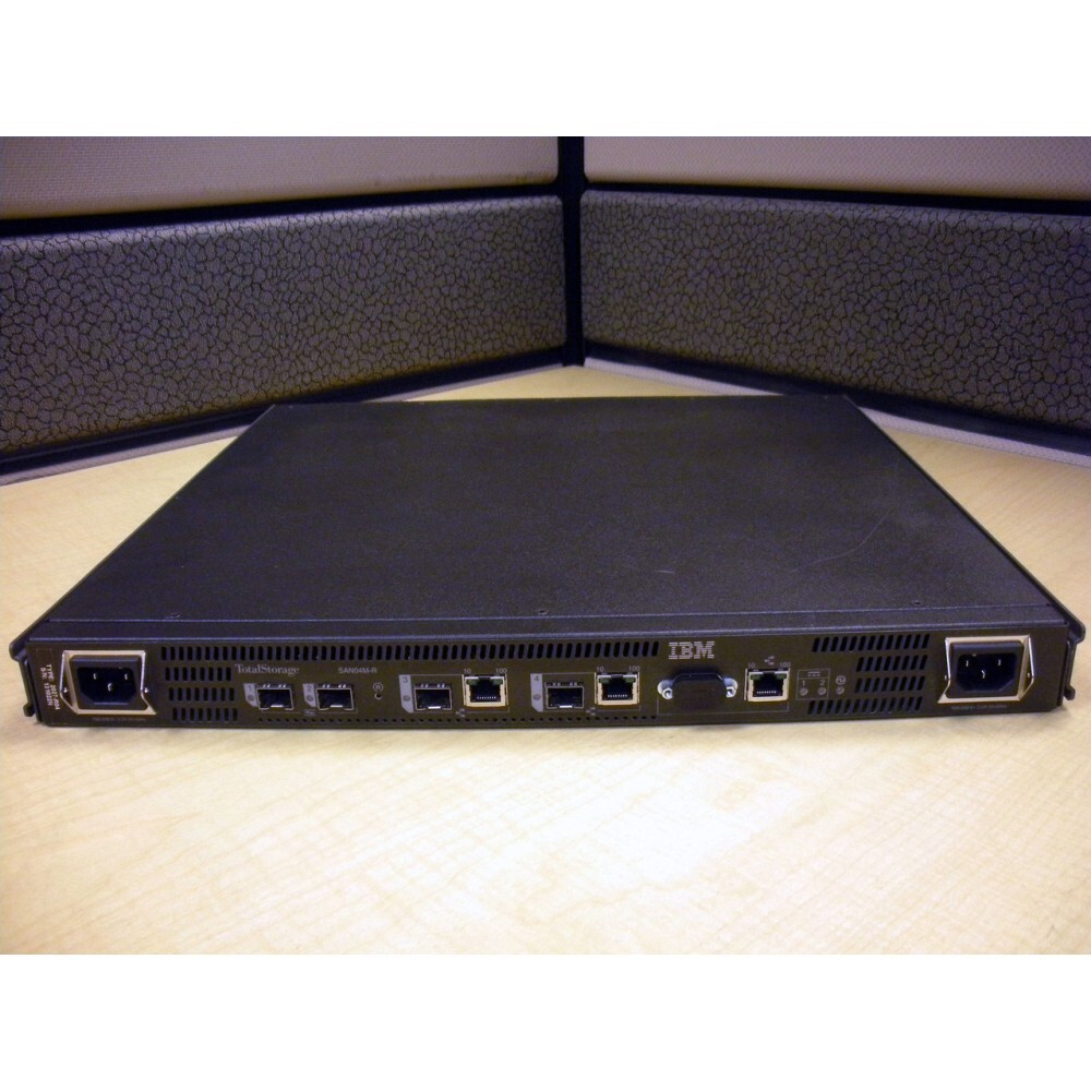 IBM 2027-R04 TotalStorage SAN04M-R SAN Router