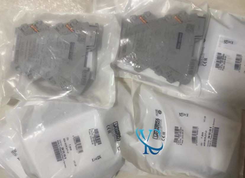 1PCS MINI MCR-2-F-UI 2902056 Contact Isolator Brand new Fedex or DHL