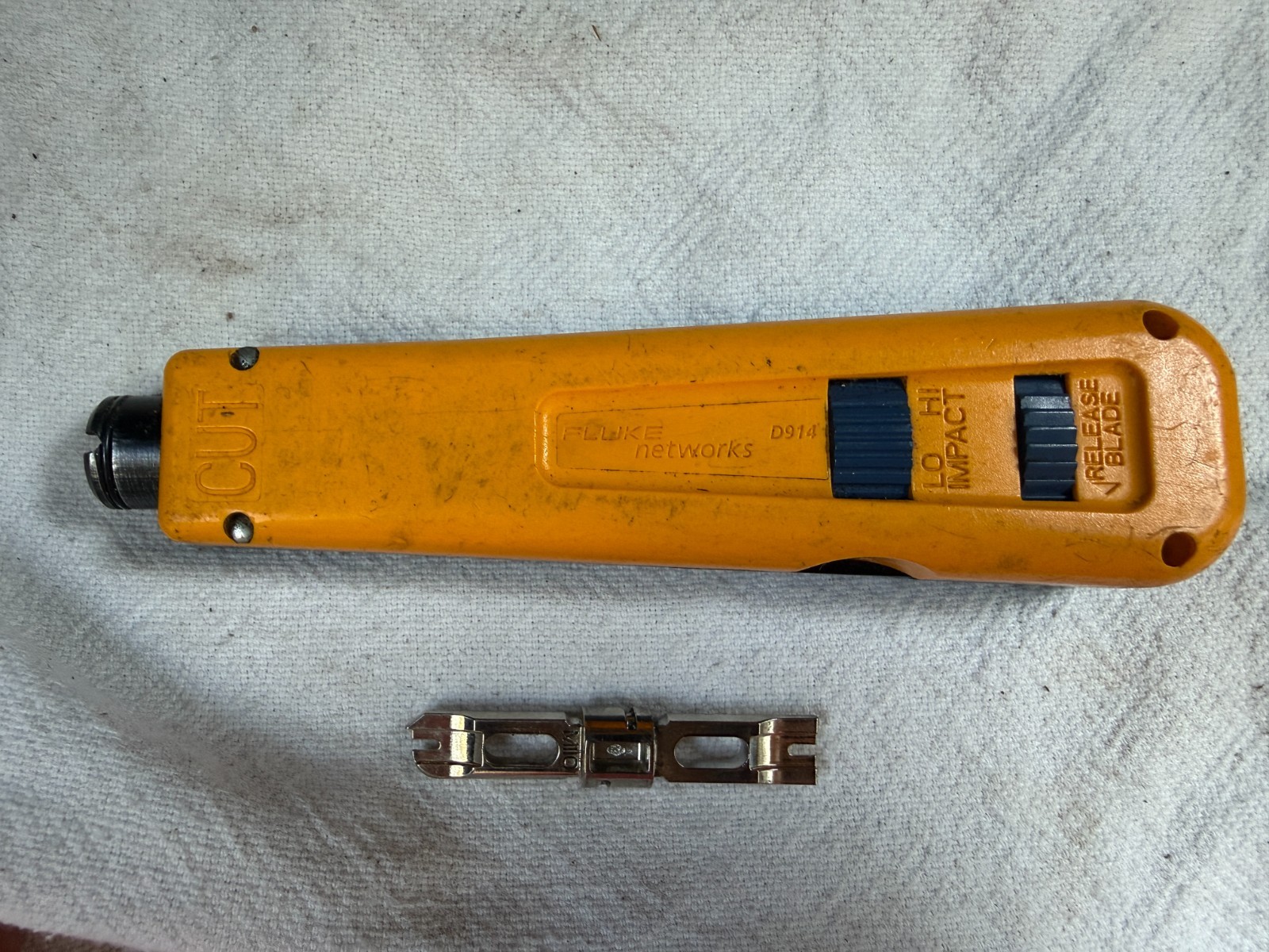 ꙮ Fluke Networks D914S Impact Punch Down Tool /w  Single Blade m110