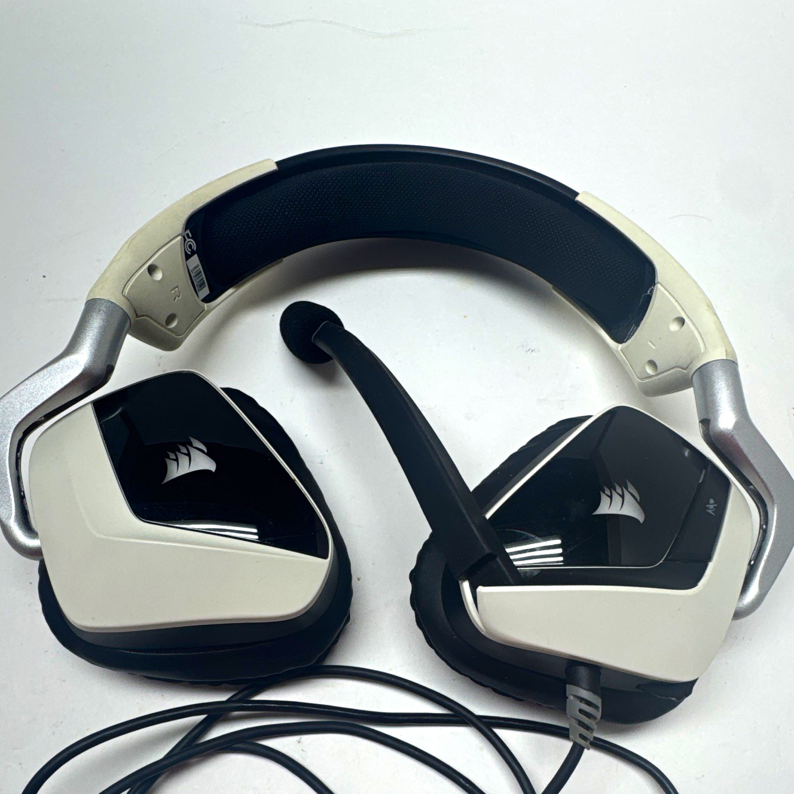 Corsair Void Pro RDA0011 USB Wired Over-Ear Headset Boom Mic Volume, W/B/R