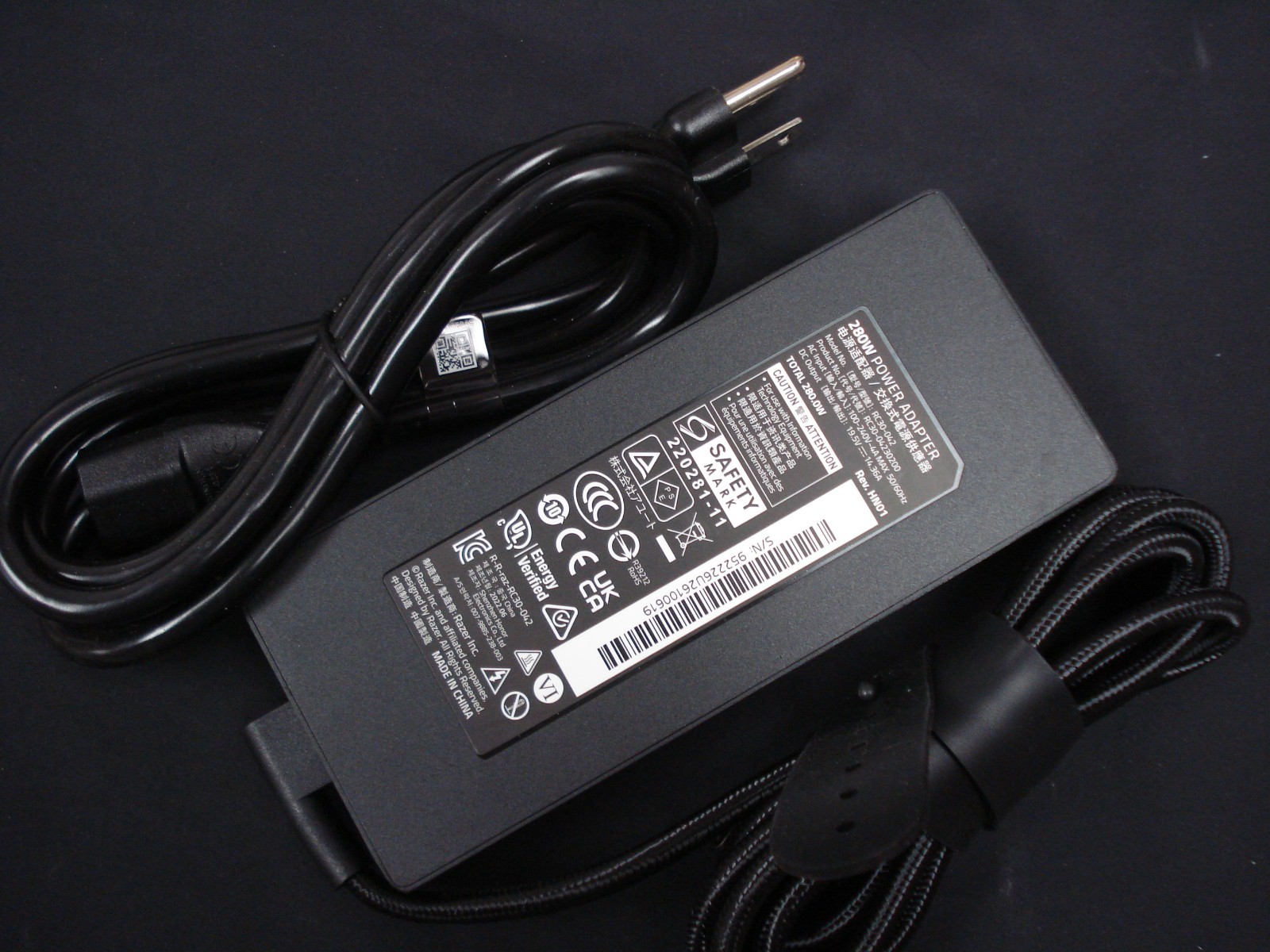 NEW Genuine OEM Razer Blade 280W RC30-042 19.5V 14.36A AC Adapter Charger