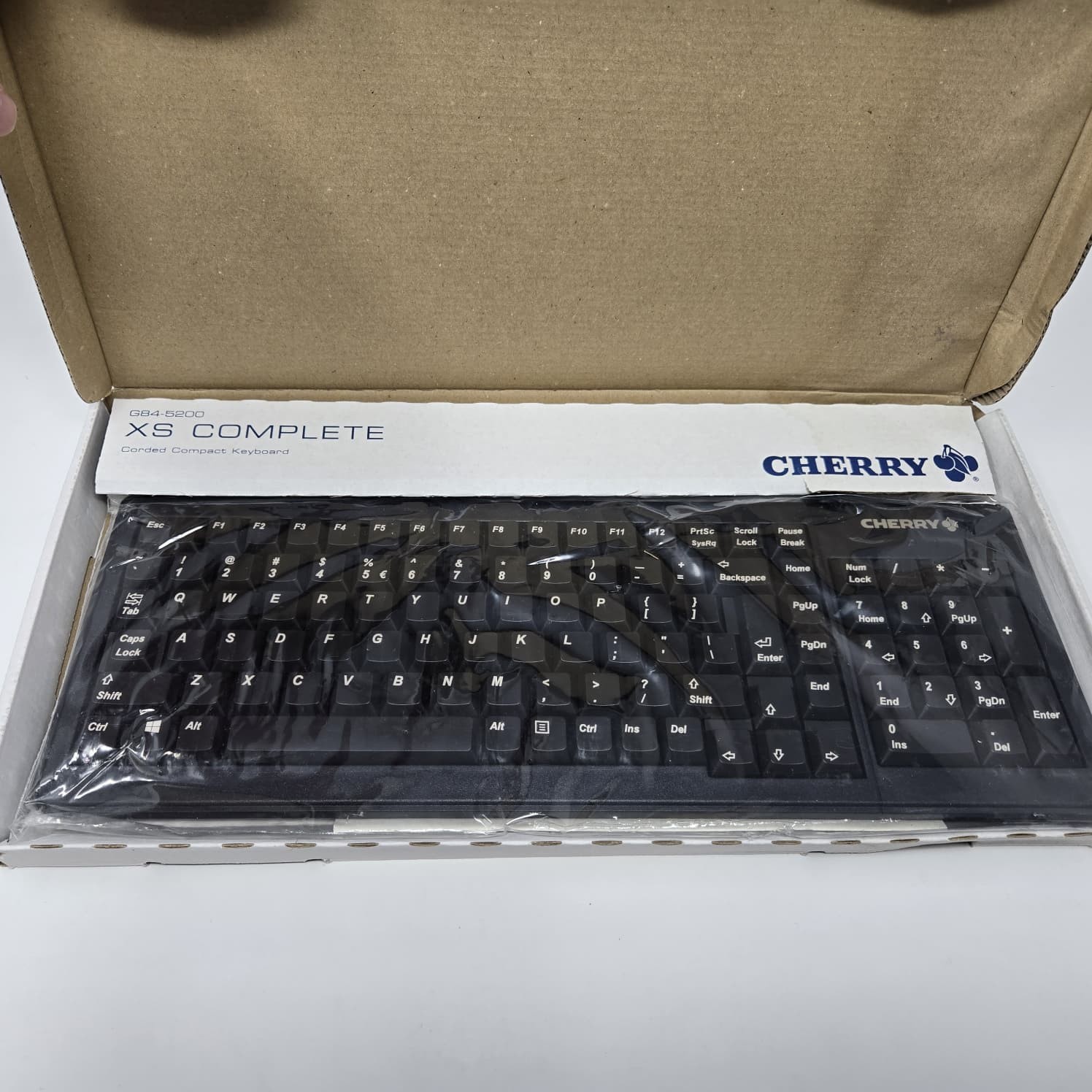 Cherry Keyboard - 15" Mini-Slim Combo w/USB- PS/2 converter - Int'l 103 layout