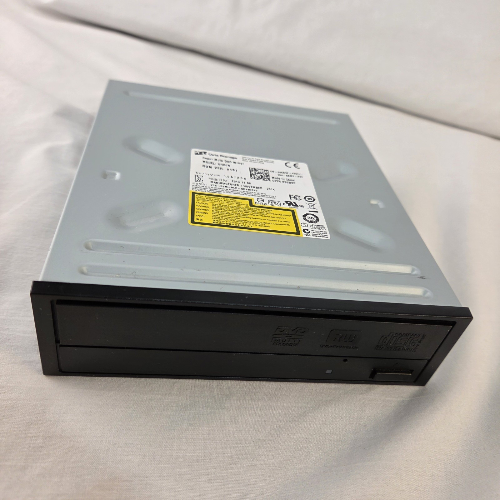 H-L GHB0N Multi Writer DVD+ Re-write / CD Re-write Internal SATA Optical Drive