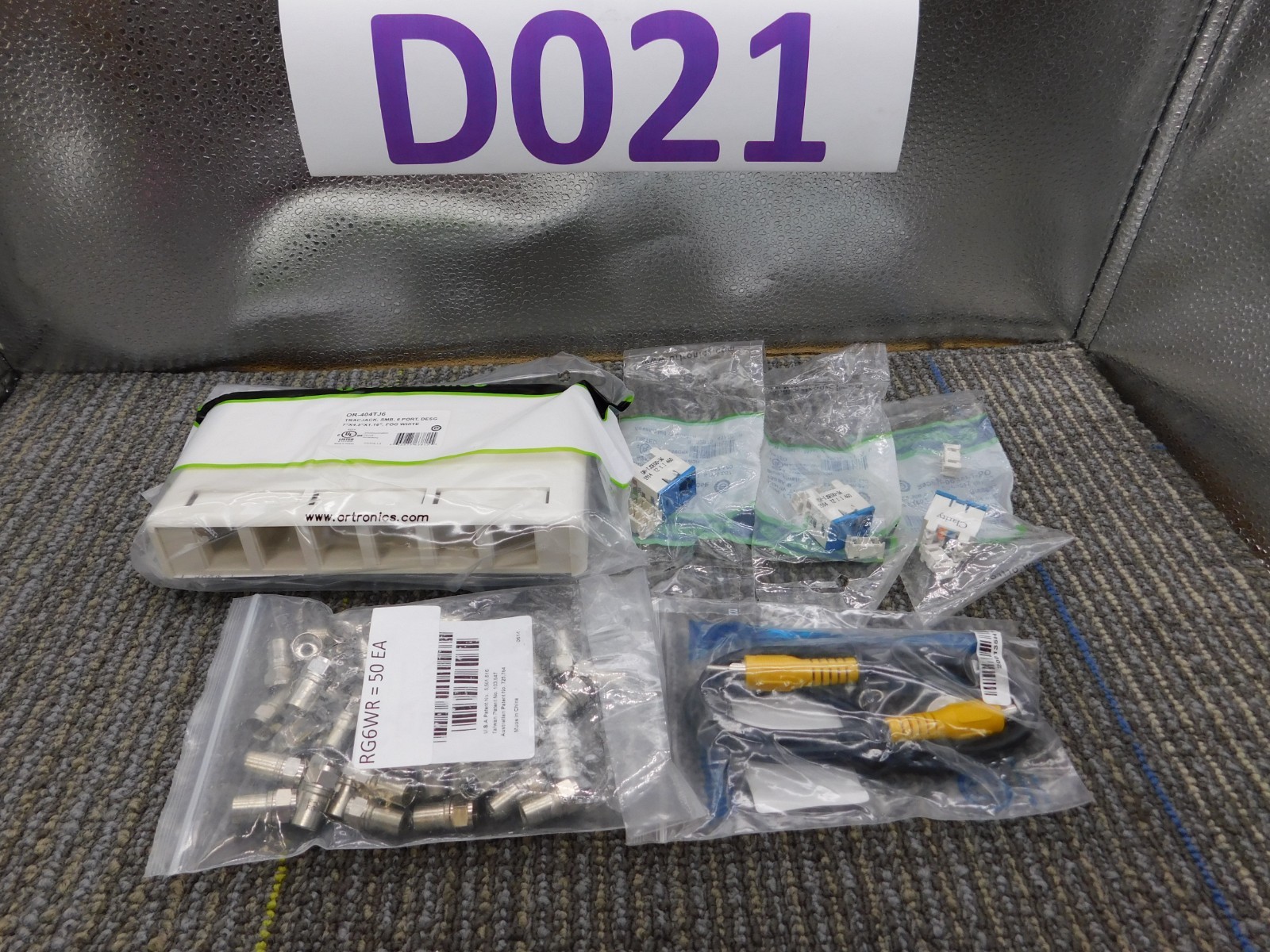NEW Ortronics OR-404TJ6 Tracjack Surface Mount Box 6 Port + EXTRAS (See DESC)
