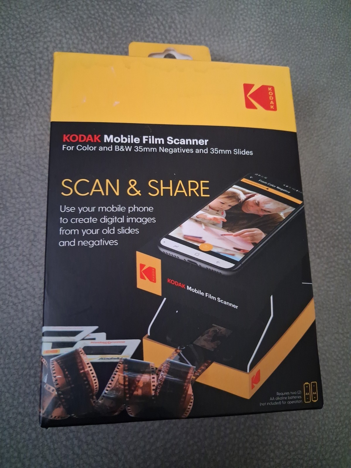 Kodak Mobile Film Scanner - Scan & Share Color & B&W 35mm Negatives & Slides New