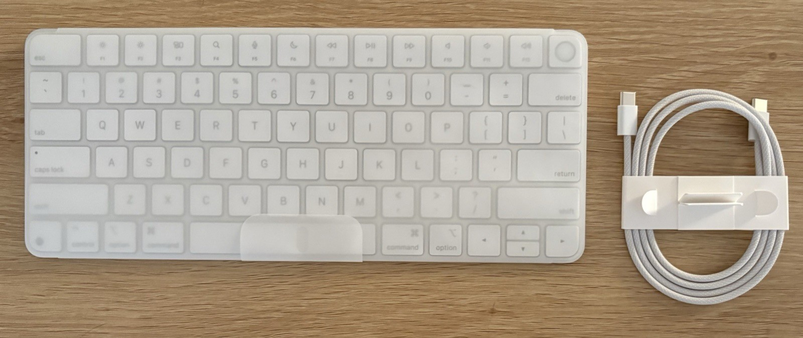 NEW Open Box Apple Magic Keyboard with Touch ID for Mac iMac Bluetooth USB C