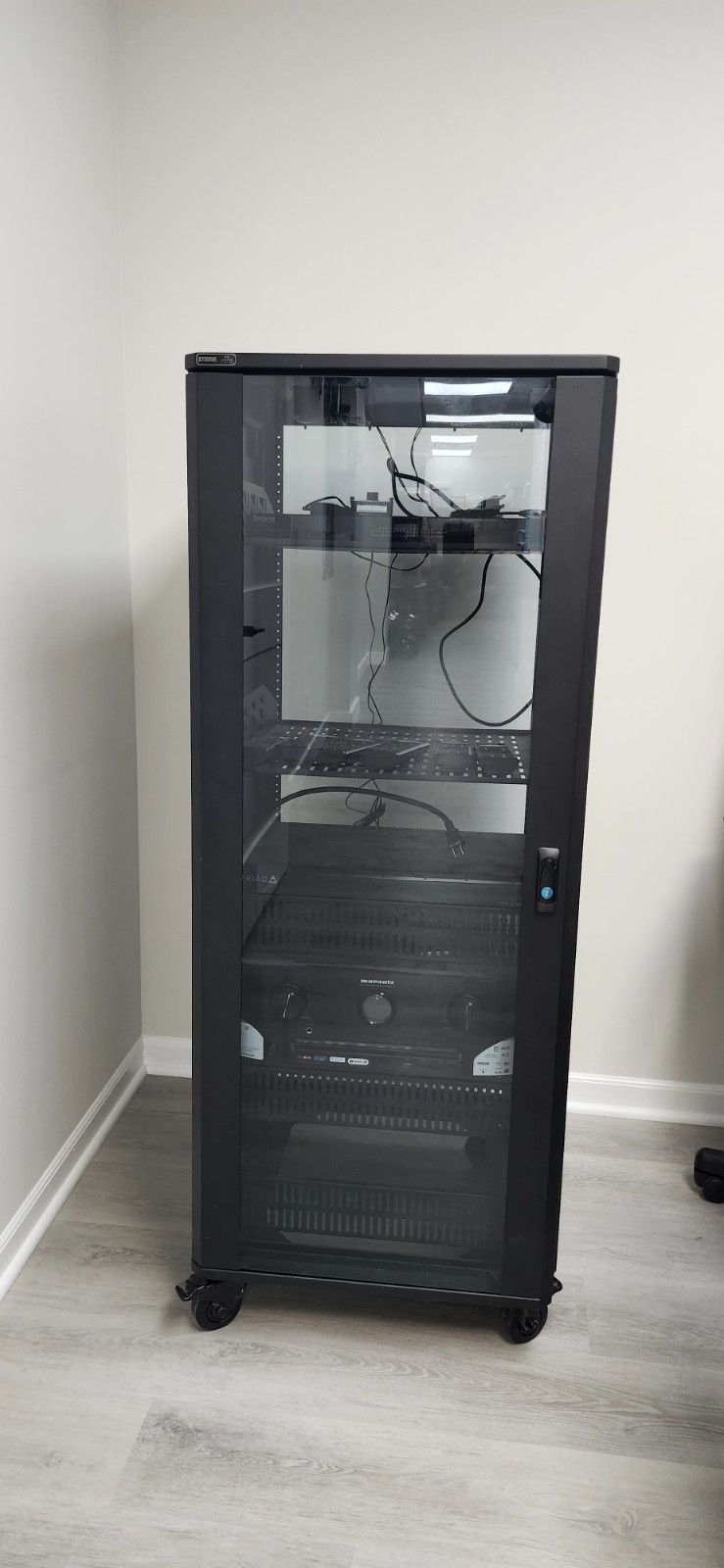 Strong FS Series floor standing rack with side doors and fans