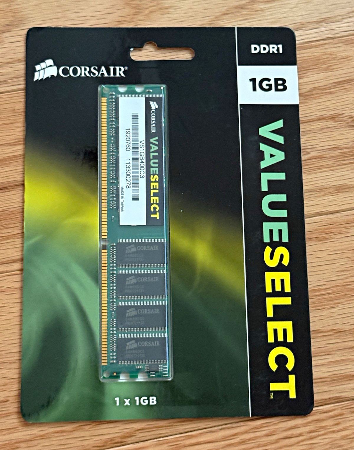 Corsair ValueSelect 1GB DDR1 SDRAM PC-3200 184-Pin DIMM Unbuffered VS1GB400C3